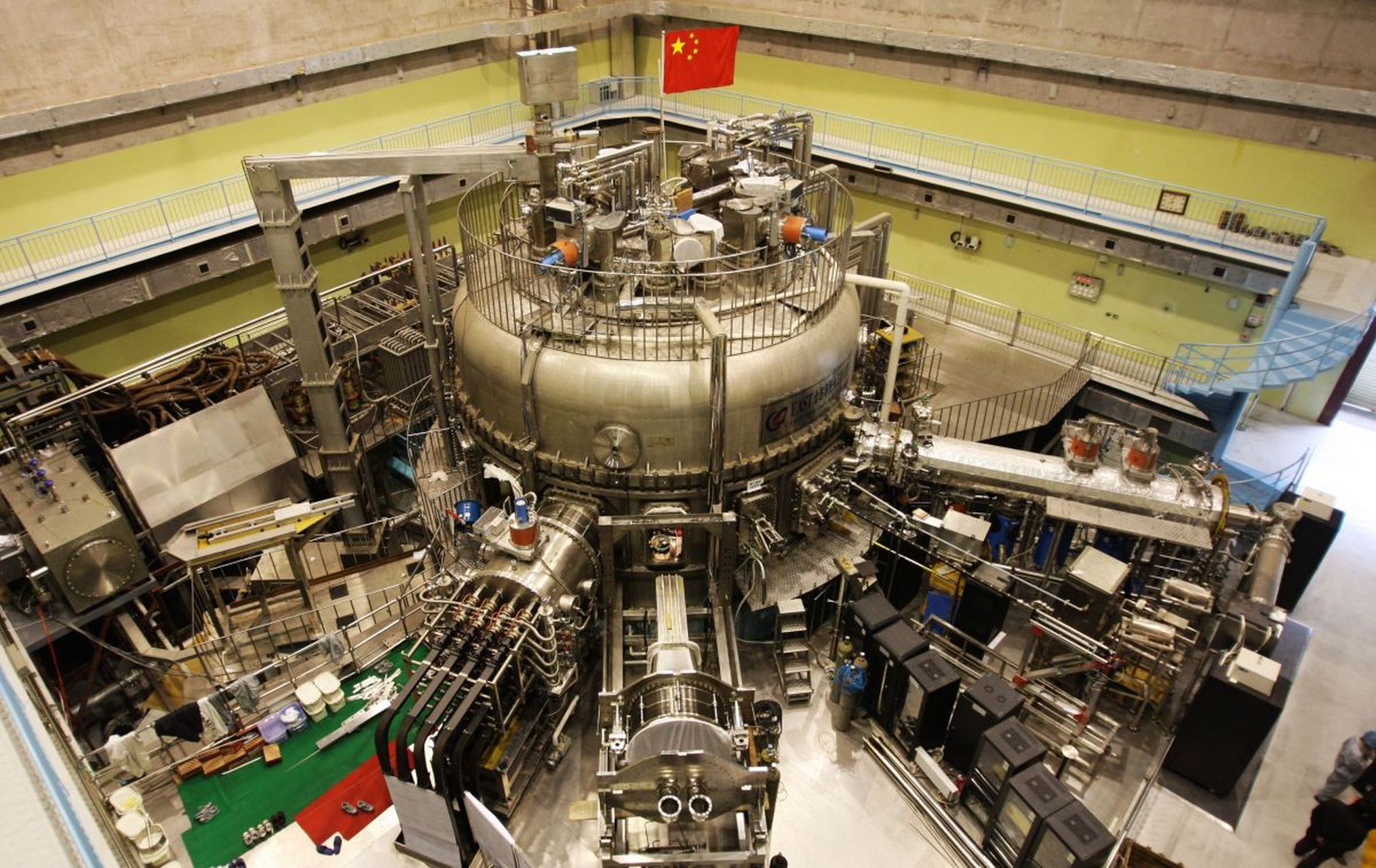 中国科学家在全超导托卡马克核聚变实验装置(east)上取得了重要进展