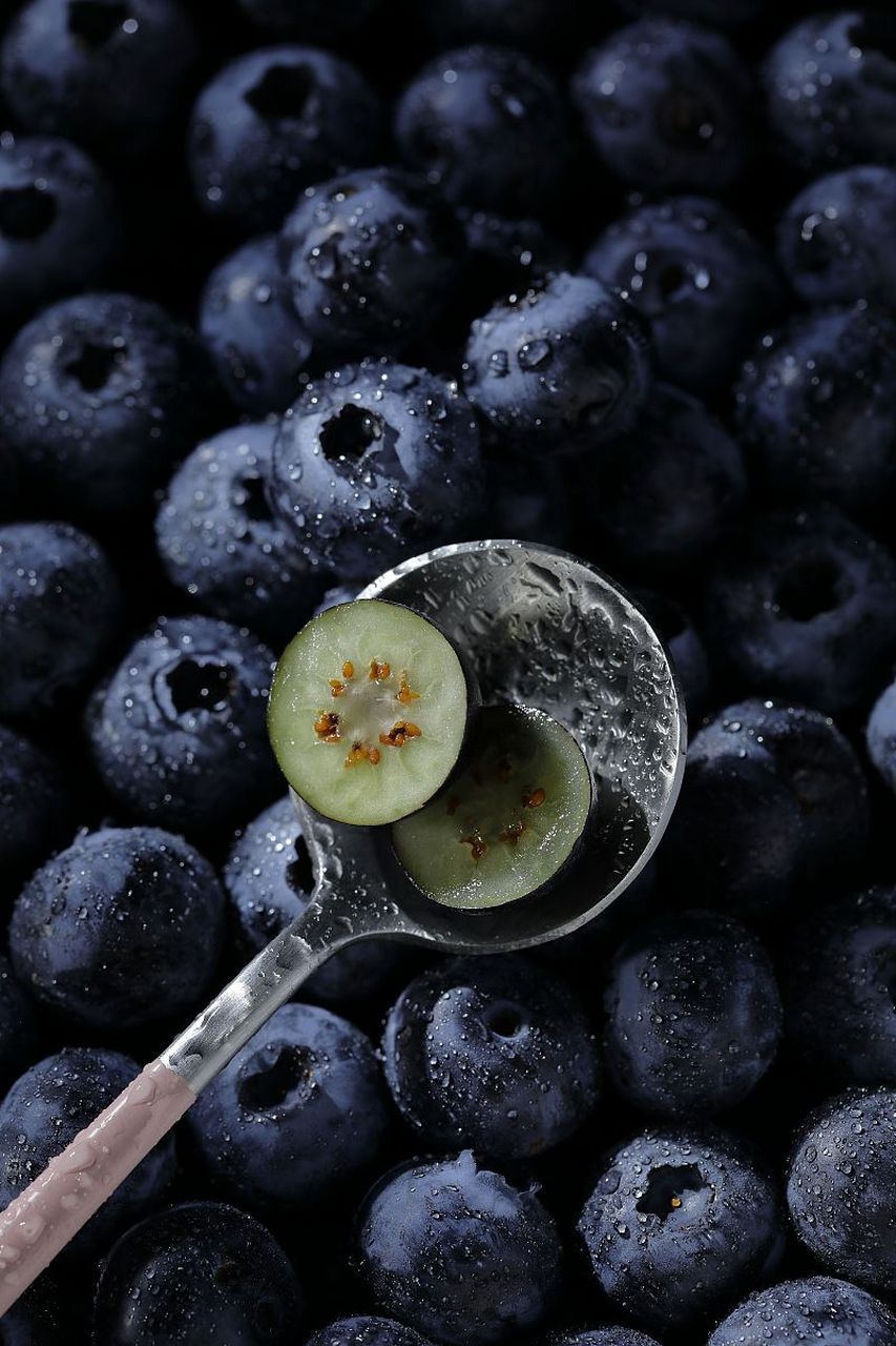 fruit juice and has3 flavors orange, strawberry, and blueberry