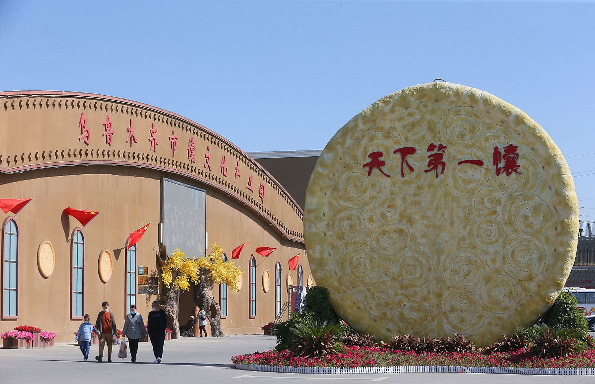 嬉行记#  在北海合浦月饼小镇的历史长河中,流传着一个令人陶醉的