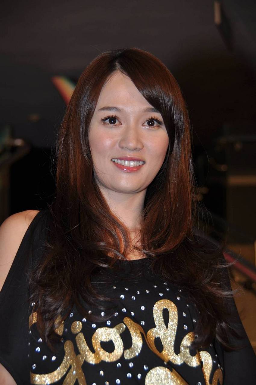 粉色天空温暖回忆 今天是乔任梁离世七周年的纪念日,他的好友陈乔恩在