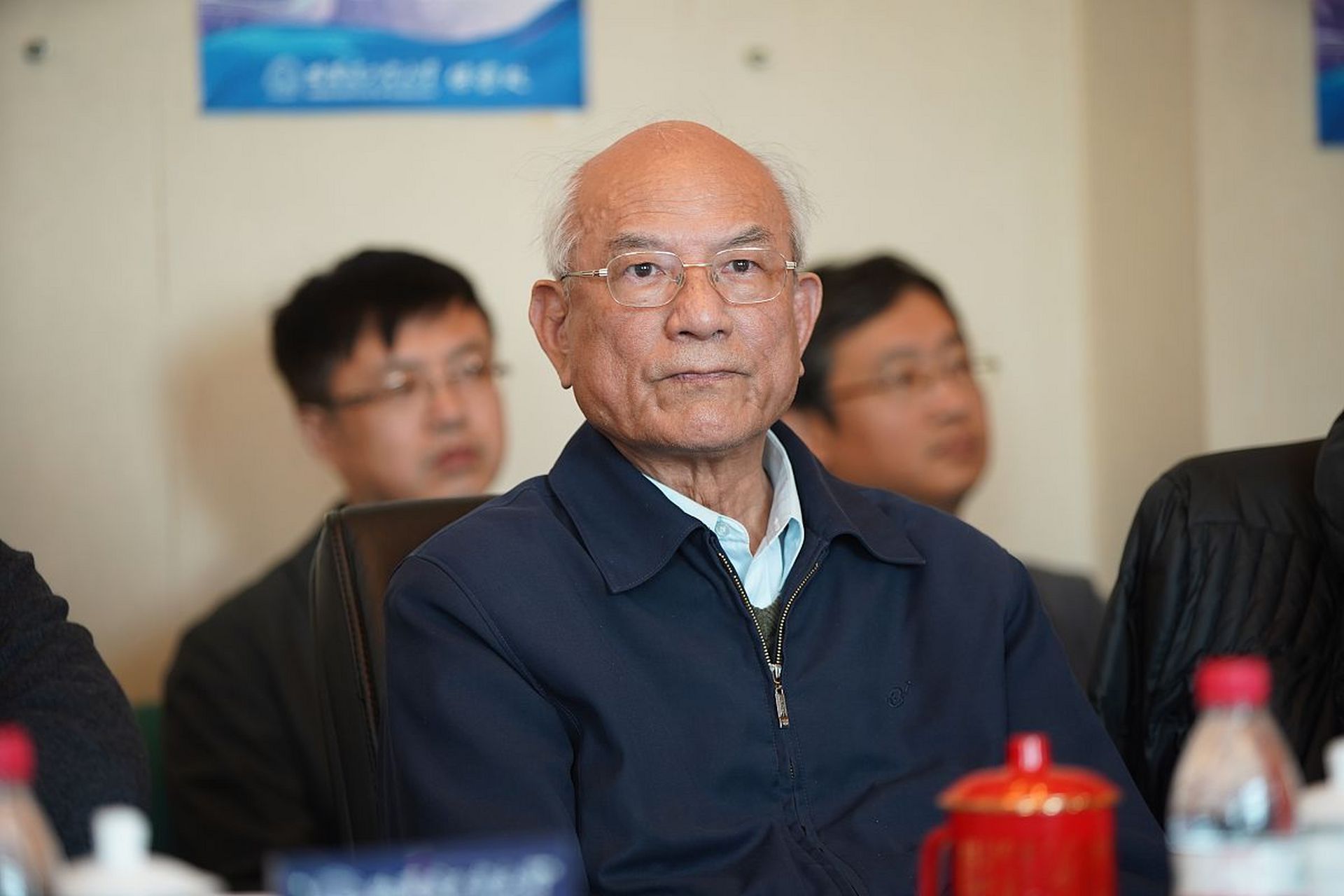 99三农专家张晓山认为,集体经济的溃败源于其蜕变为了干部经济.