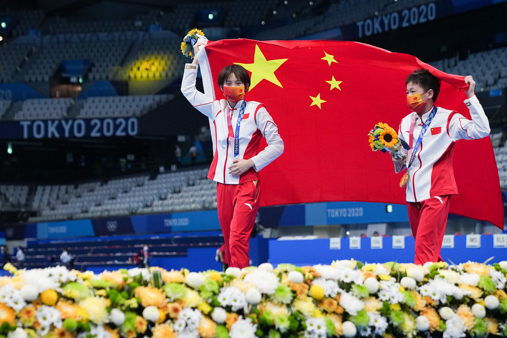 在春意盎然的北京时间的凌晨时分,蒙特利尔跳水世界杯的女子双人十