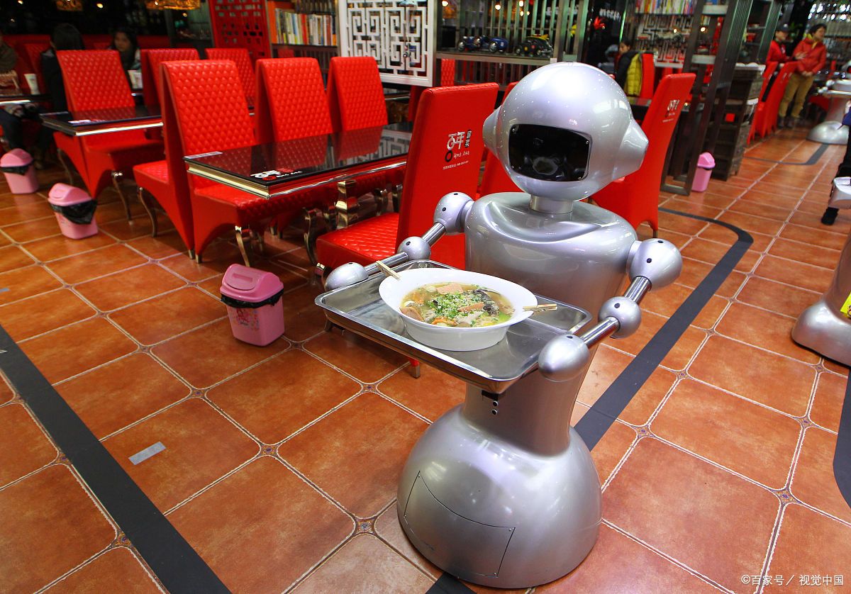 机器人服务员是未来吗?一些餐馆是这么认为的