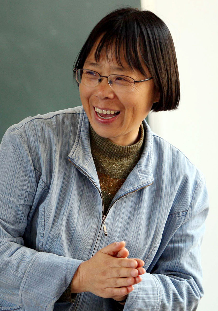该校训出自云南丽江华坪县一所女子高校校训!