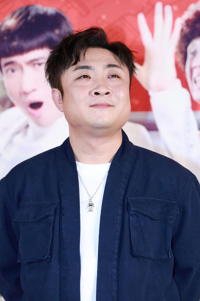 著名演员乔杉在观看李宗盛演唱会时,被音乐深深打动,泪流满面.