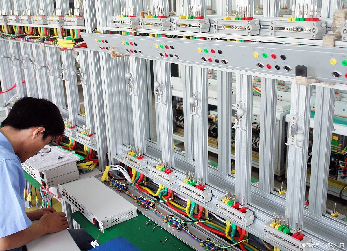 他们需要具备电气,机械或自动化等方面的专业知识