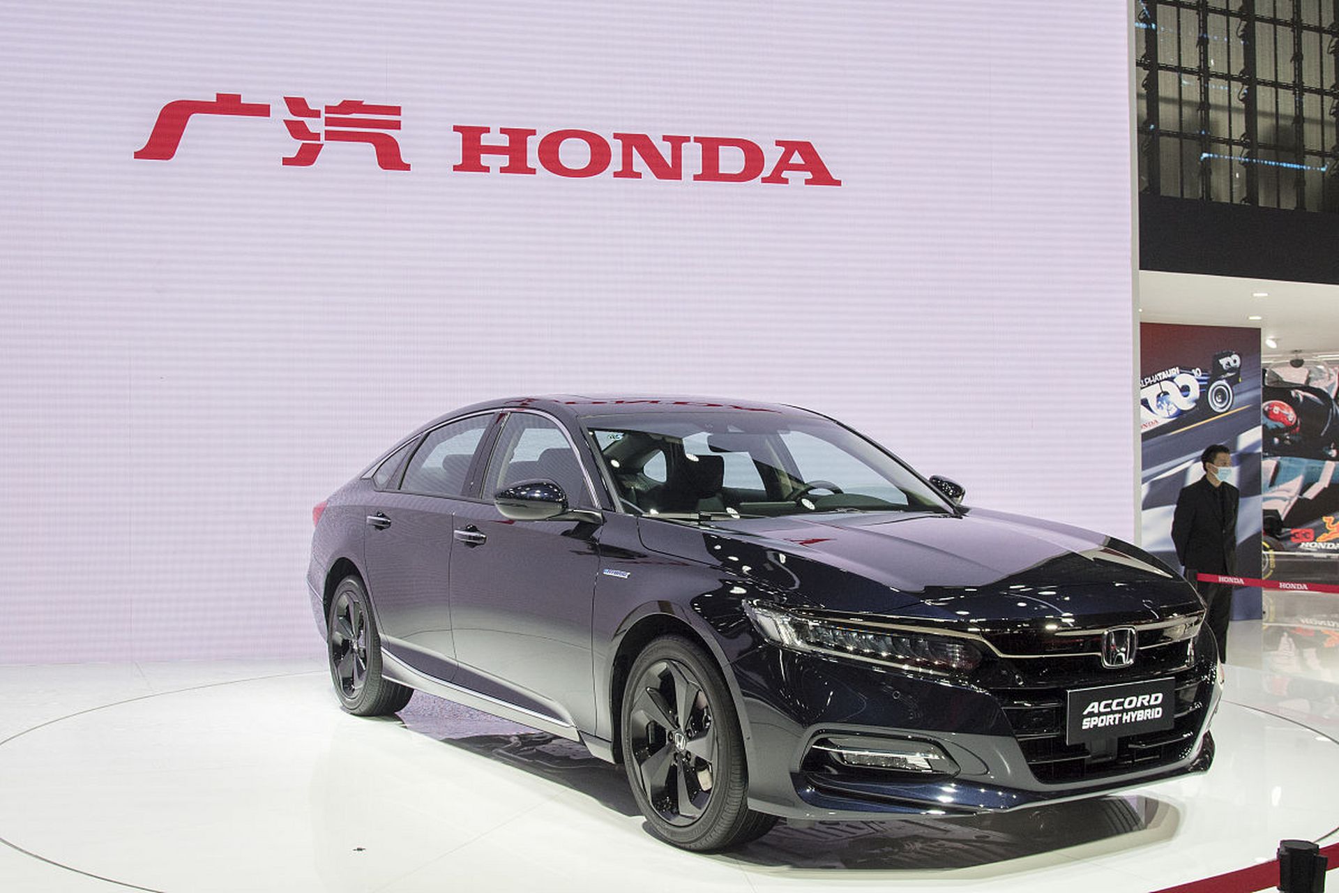 首先,我们要明确一点:性价比高不等于价格低.