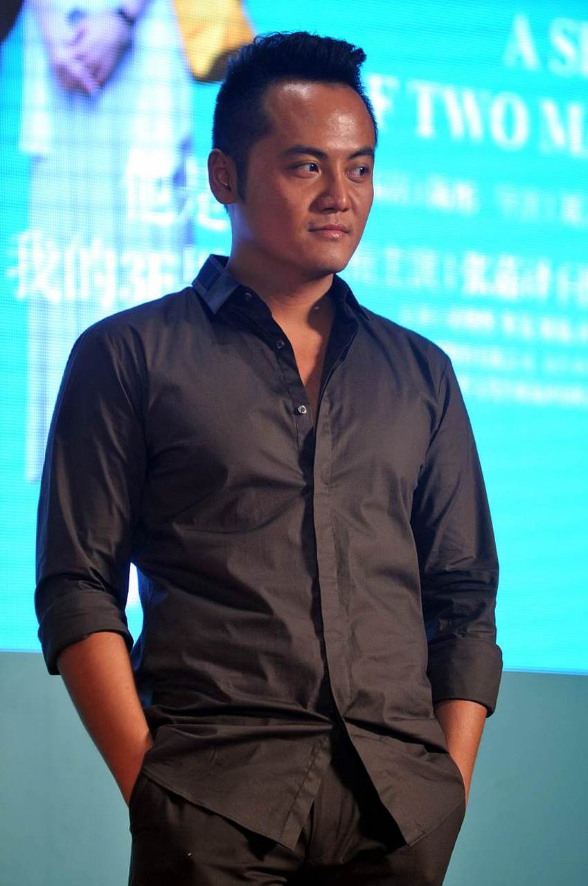 张嘉译助推成名背后是实力作证!他的奋斗故事激励你我勇往直前.