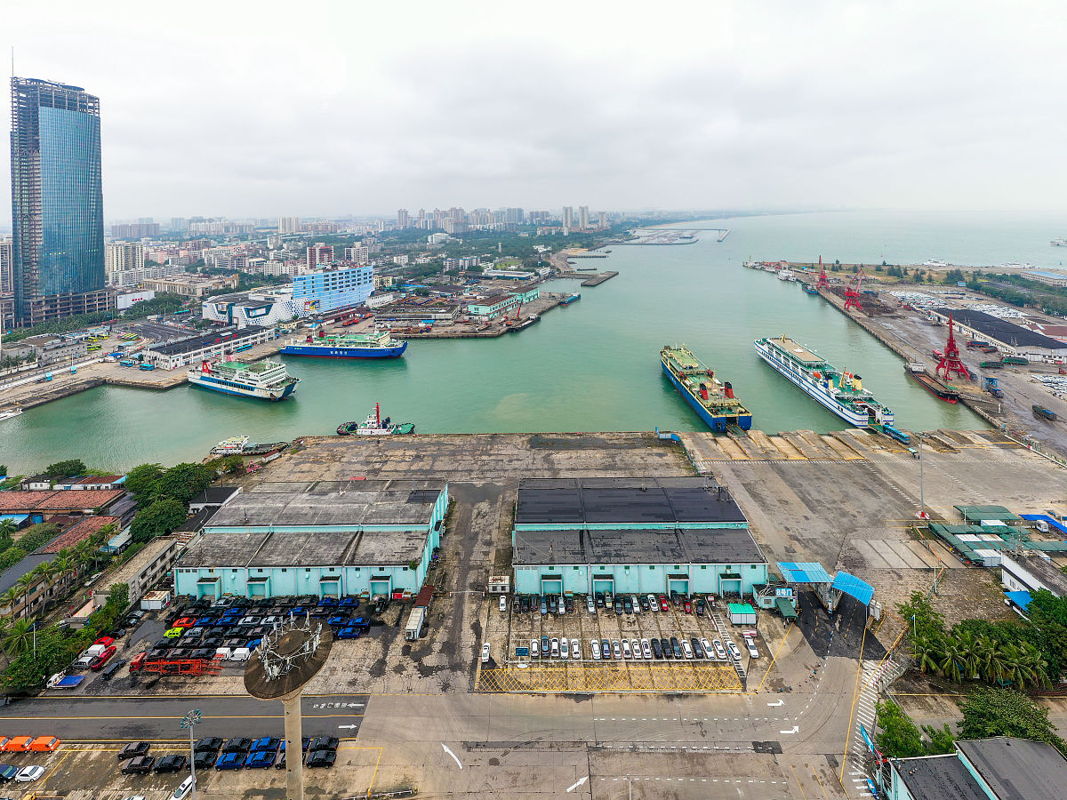 海口秀英港,港口风光与城市景观,欣赏秀英港的繁华与自然