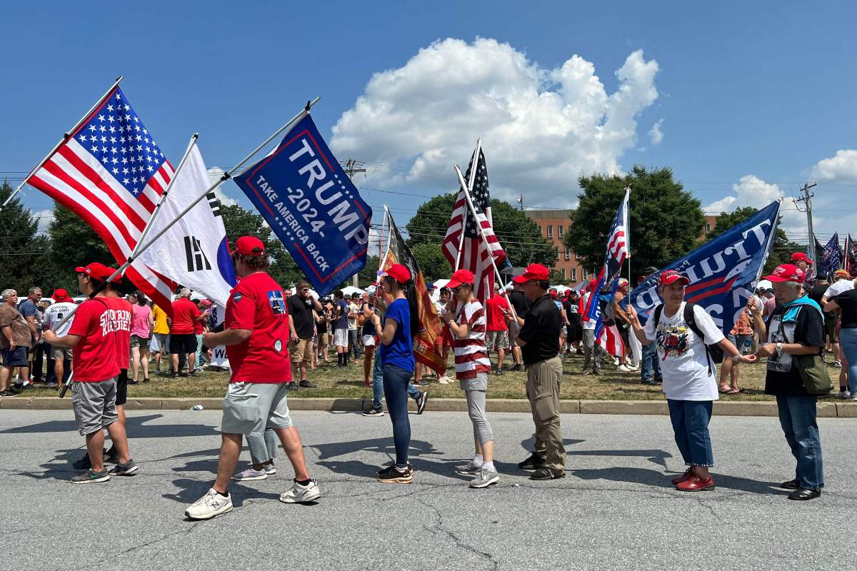 美国啥都没有,它从来都是吸全世界的血,自身只是一滩烂泥,如果美国