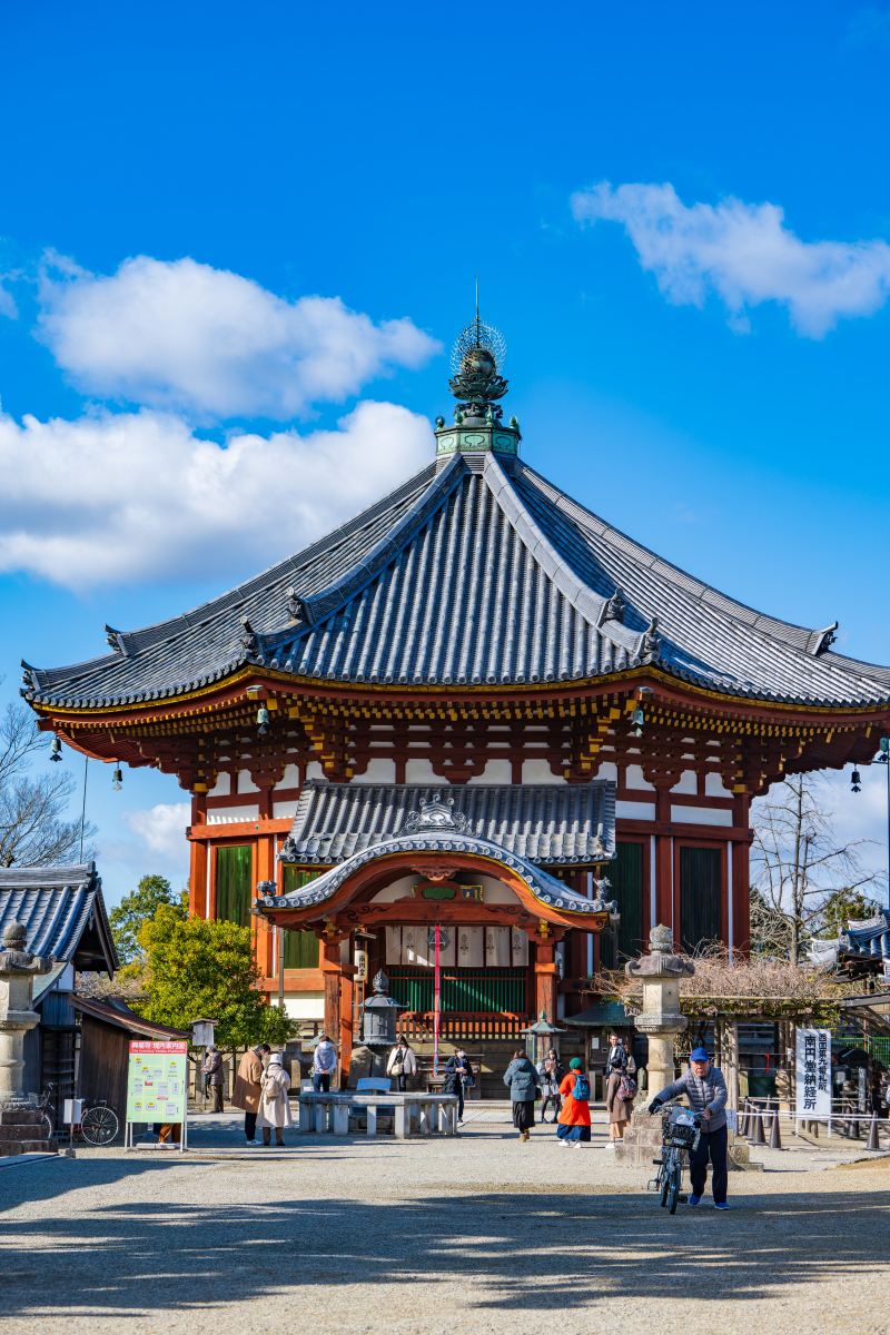 奈良市乃日本历史名城,国际观光城市,奈良县(省)政府所在地.