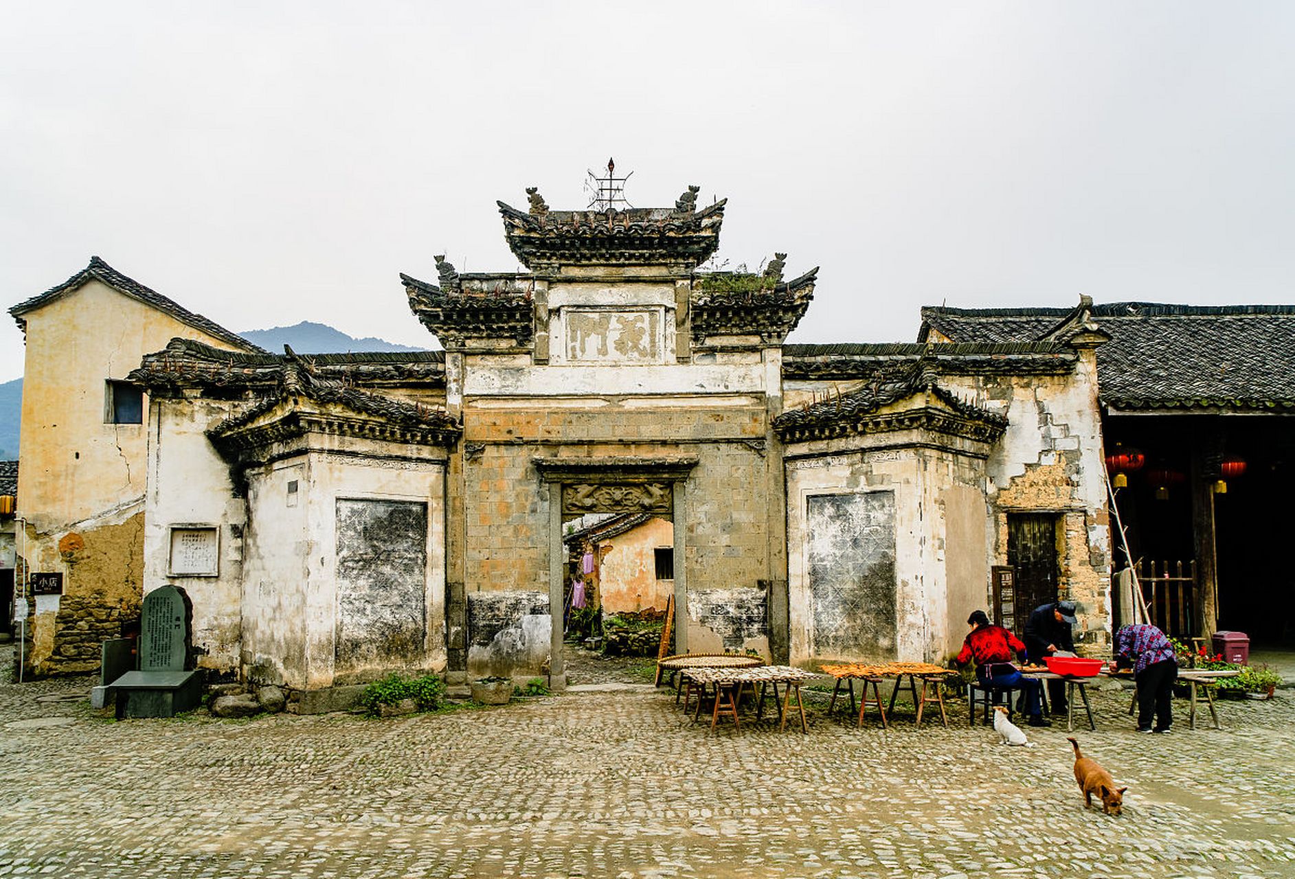 说走就走的旅行##慢游周末 玩go成都# 义门古镇:义门古镇是一个保存