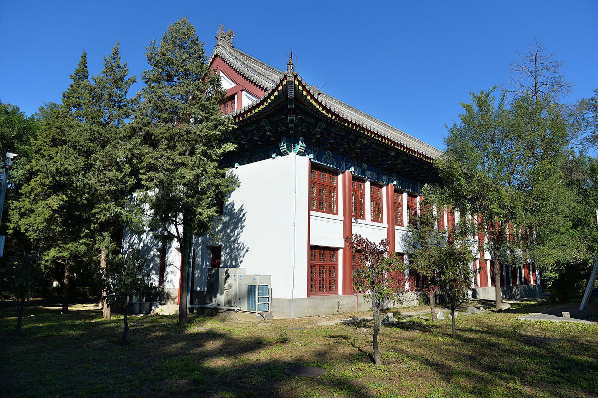 北京农学院是北京市属本科院校,目前设有国际经济与贸易,法学,苫後