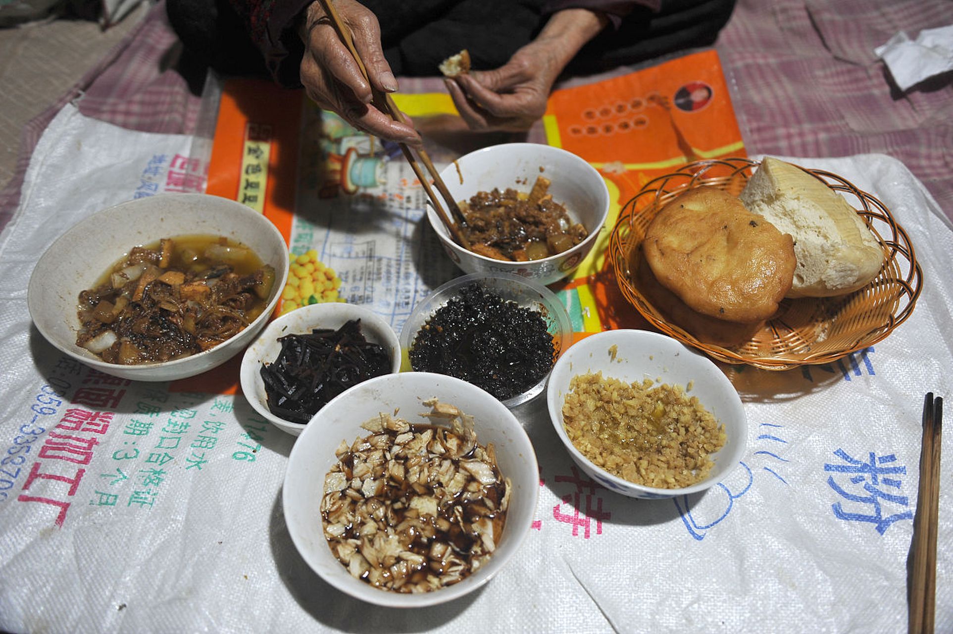 焦作市武陟县的油茶,作为当地的传统小吃,是一道备受推崇的美食