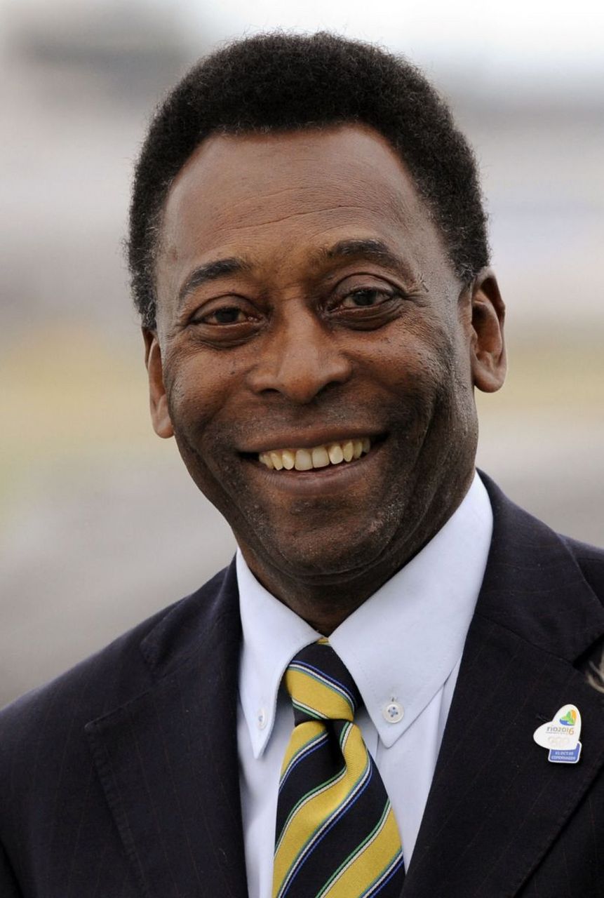 今天,他的信念成为了后代的遗产.#球王贝利去世# #致敬