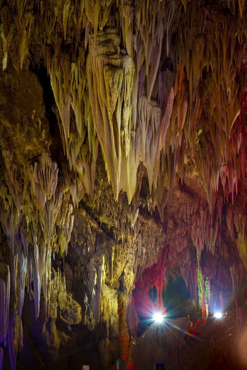贵州一座以溶洞景观为主的国家地质公园,被誉为"溶洞之王"
