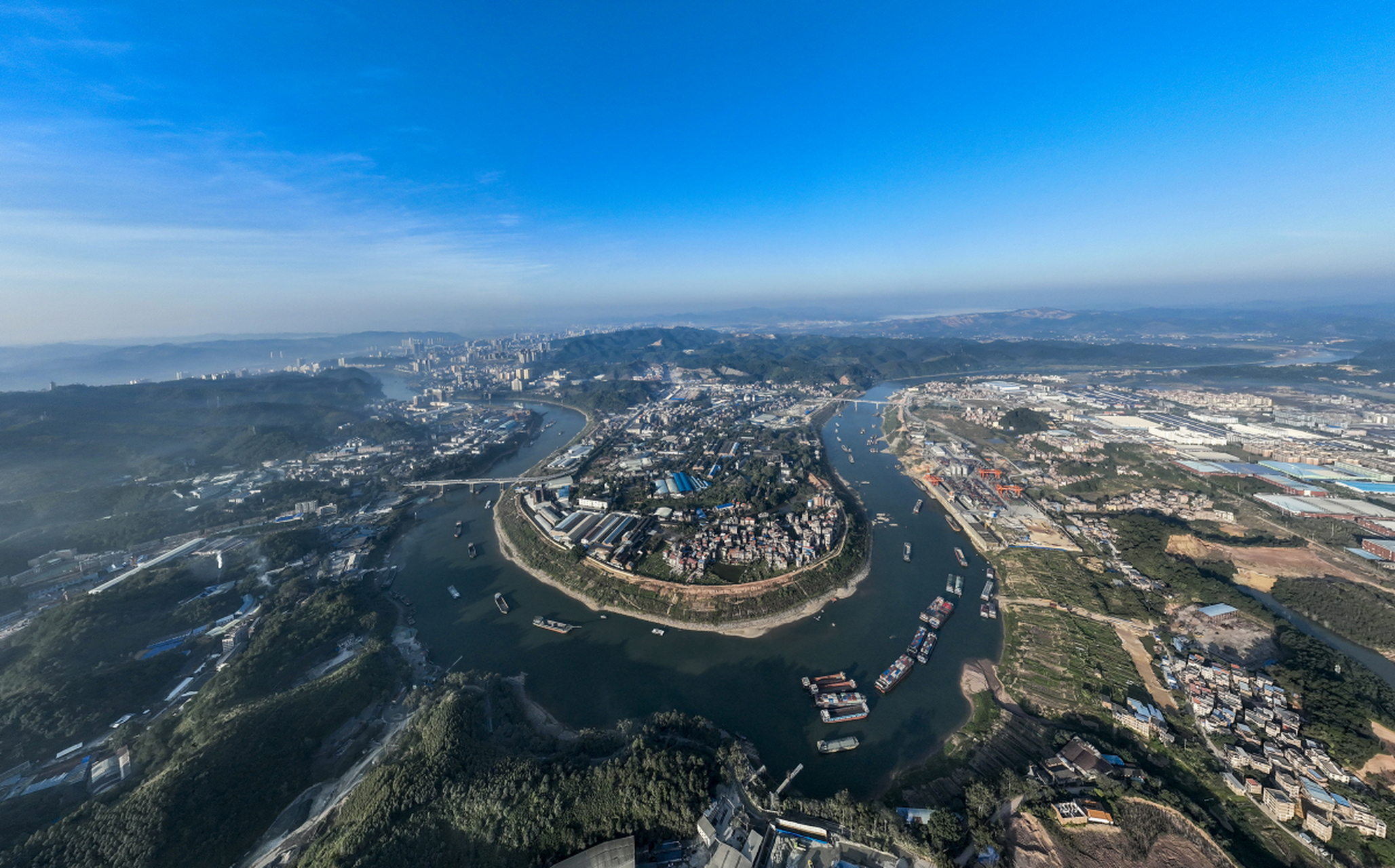 跨年美食旅行分享# 梧州游玩指南:探索这座古城的独特魅力,体验文化