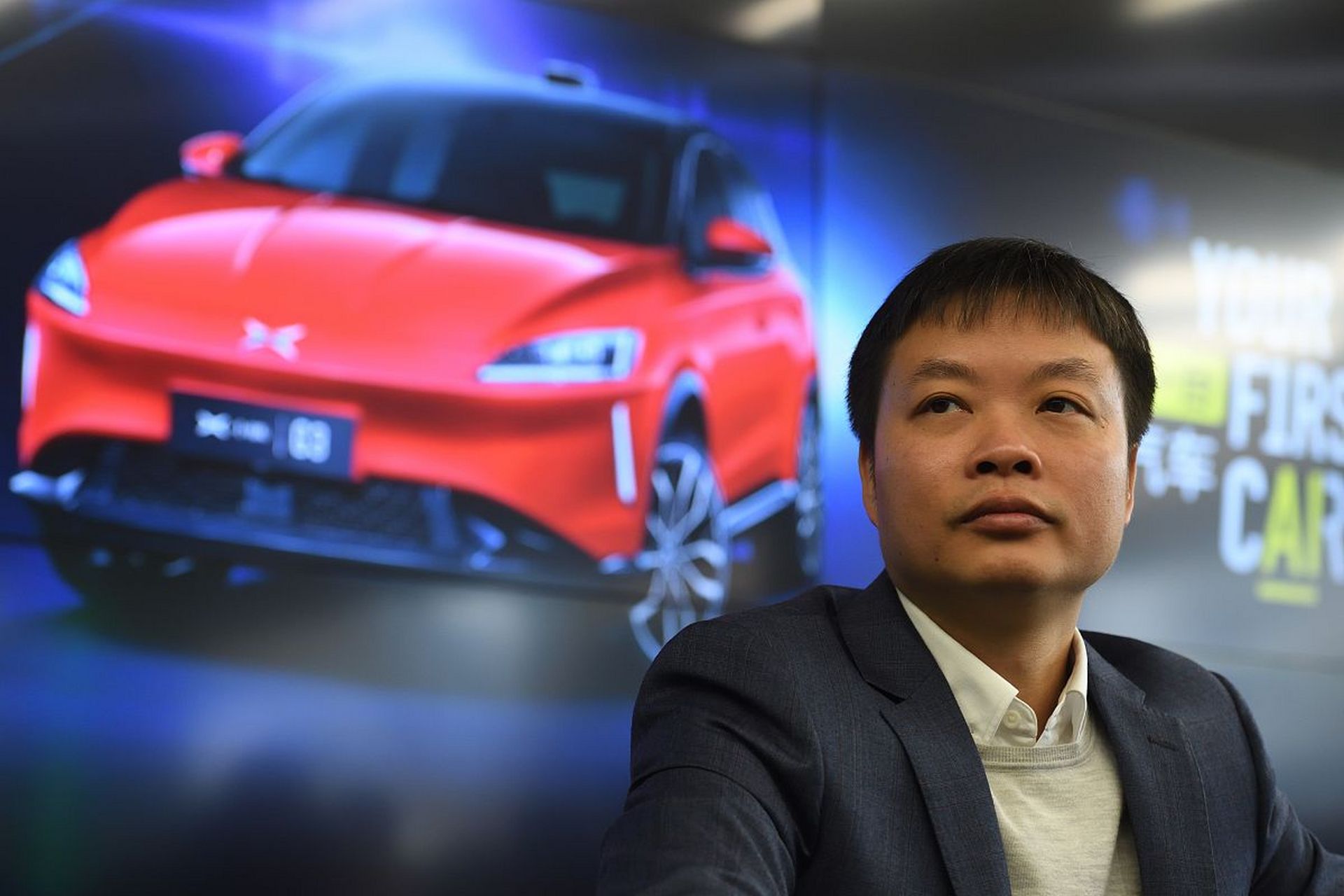 近日因为aeb的问题,小鹏汽车ceo何小鹏在网络上发动了与华为的余承东