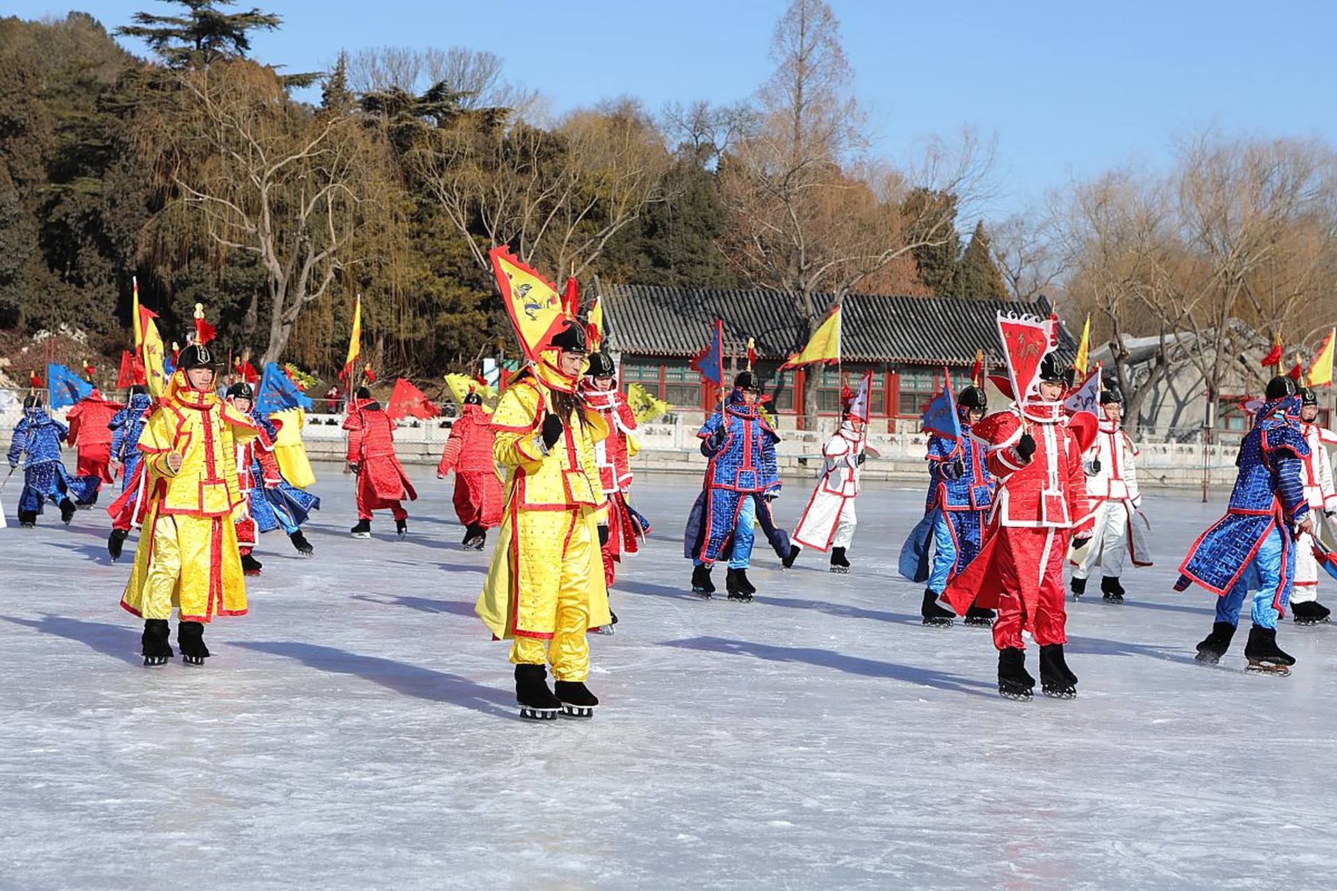 有趣的新年习俗:赫哲族 春节是一年中最快乐的侥靠