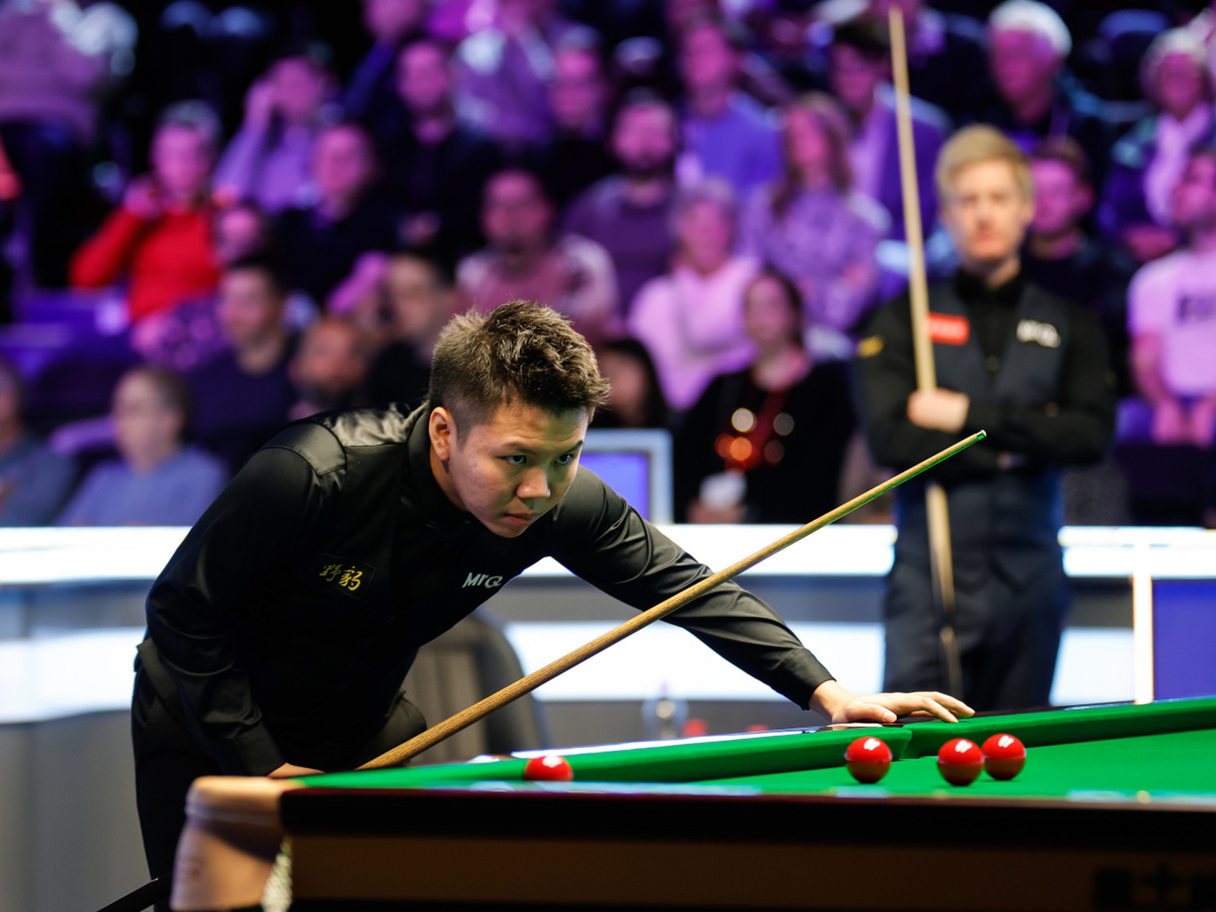 尼尔罗伯逊的17年连胜纪录在英锦赛中结束,输给了状态良好的周跃龙.