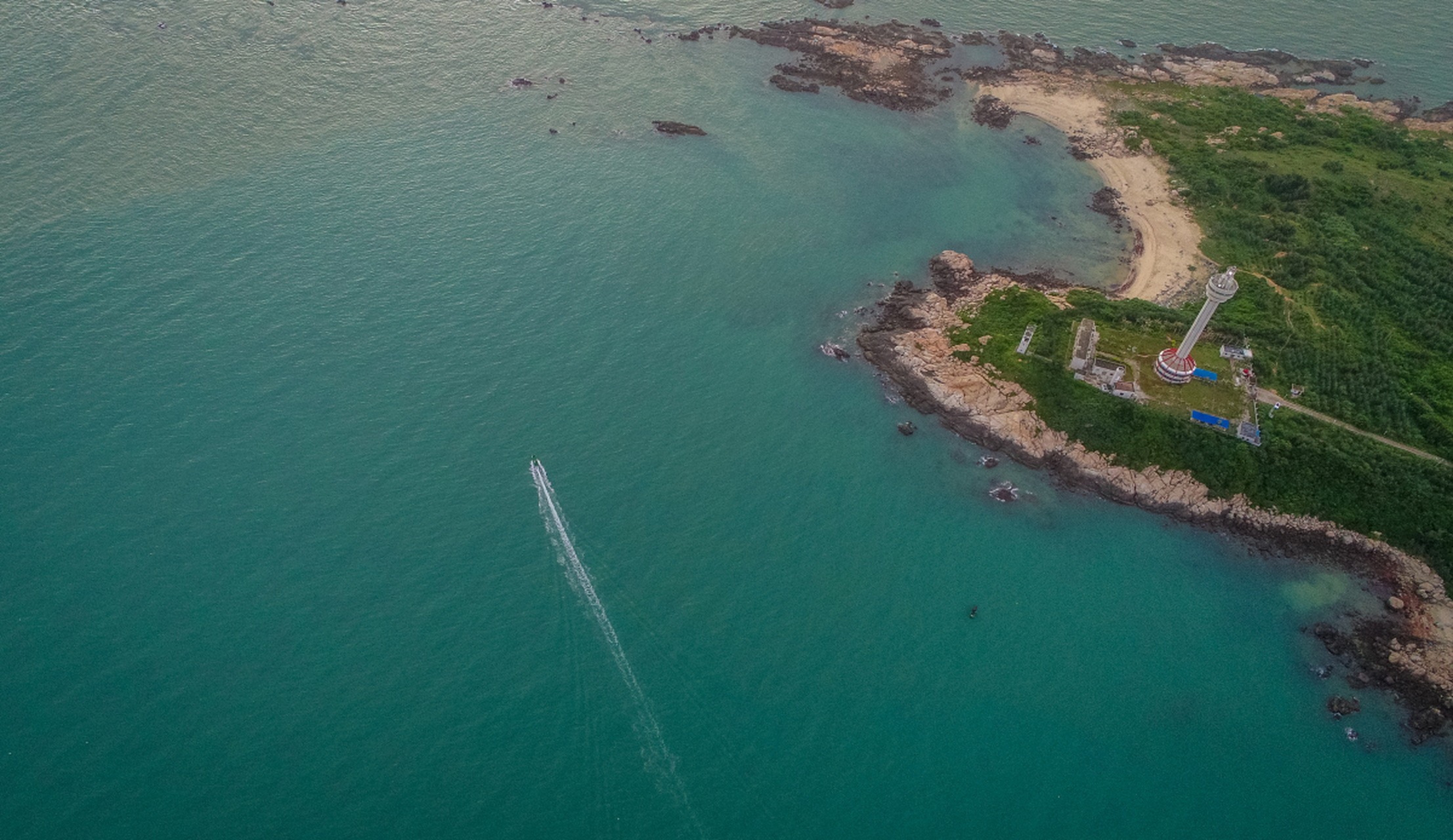 平潭岛平时游客不多,加之海岛面积很大,因此不论在岛上旅行还是闲住