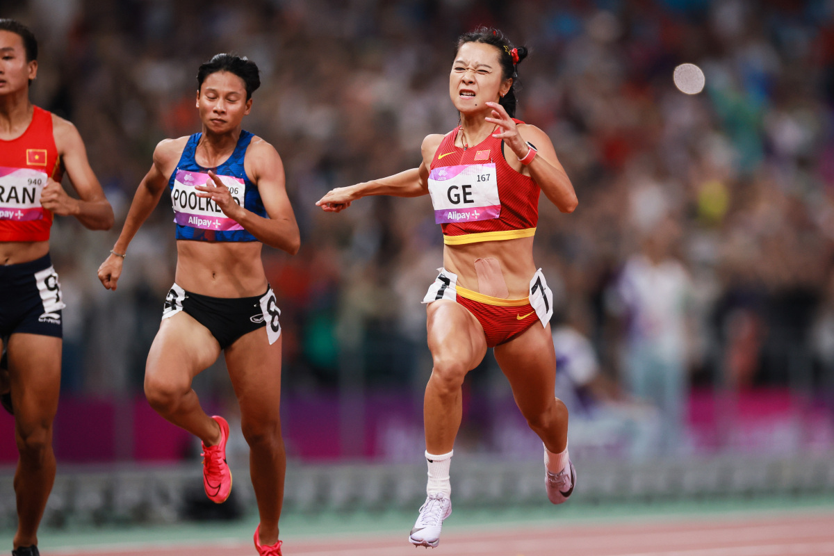葛曼棋夺得杭州亚运会田径女子100米金牌