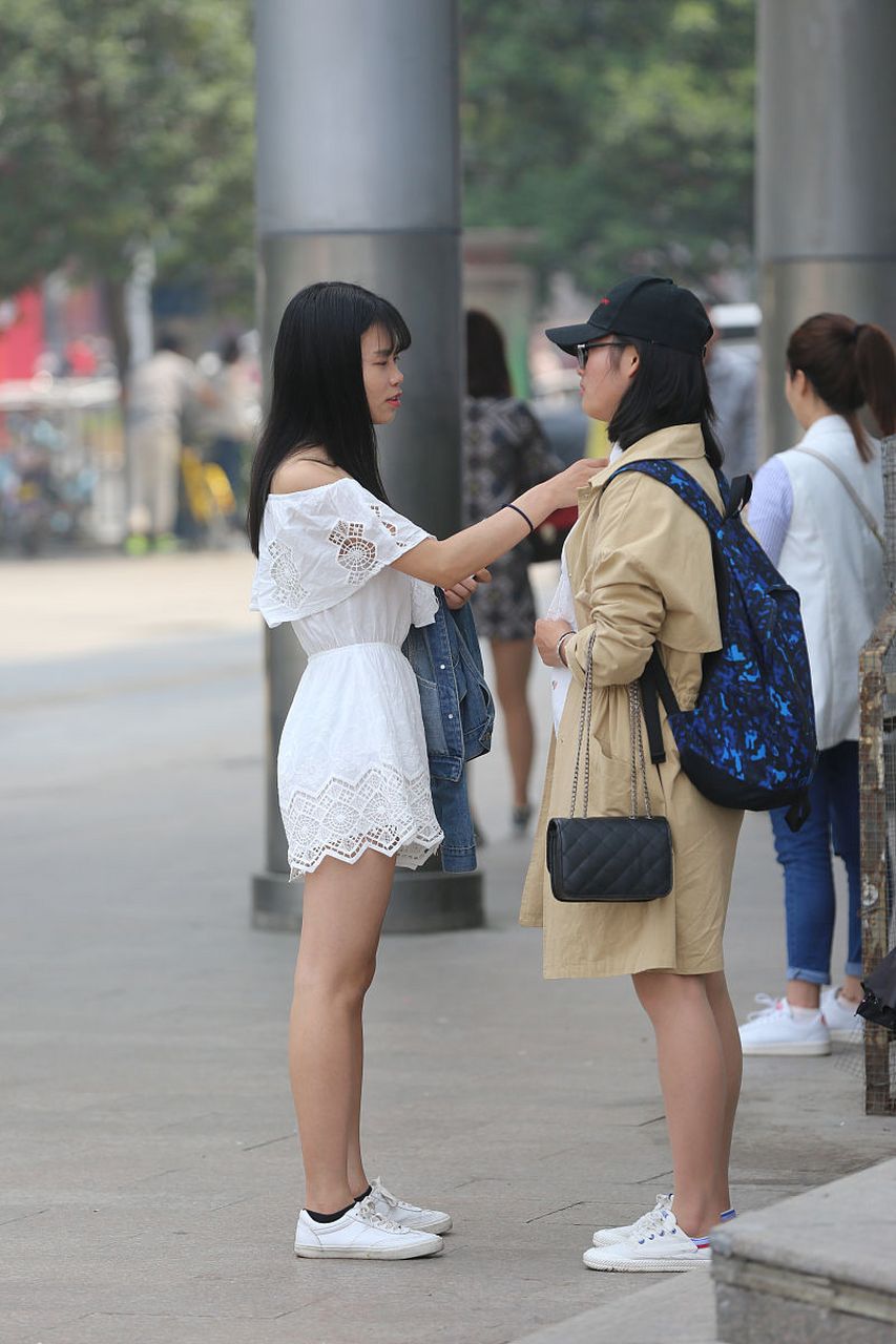 近日,山东潍坊发生了一件令人气愤的事件.