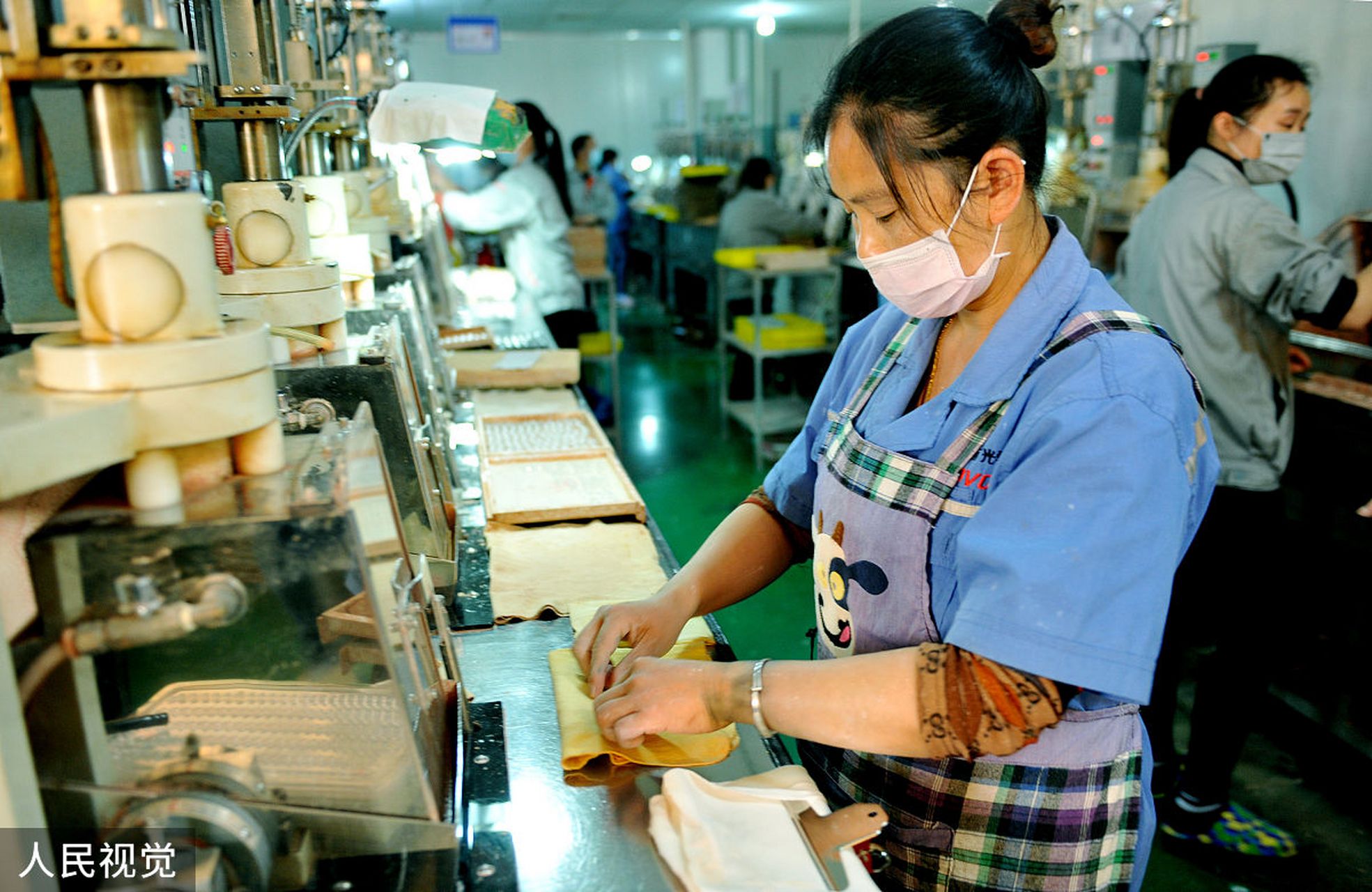 富士康,这个全球知名的电子产品制造商,近日宣布计划在印度建设晶圆厂