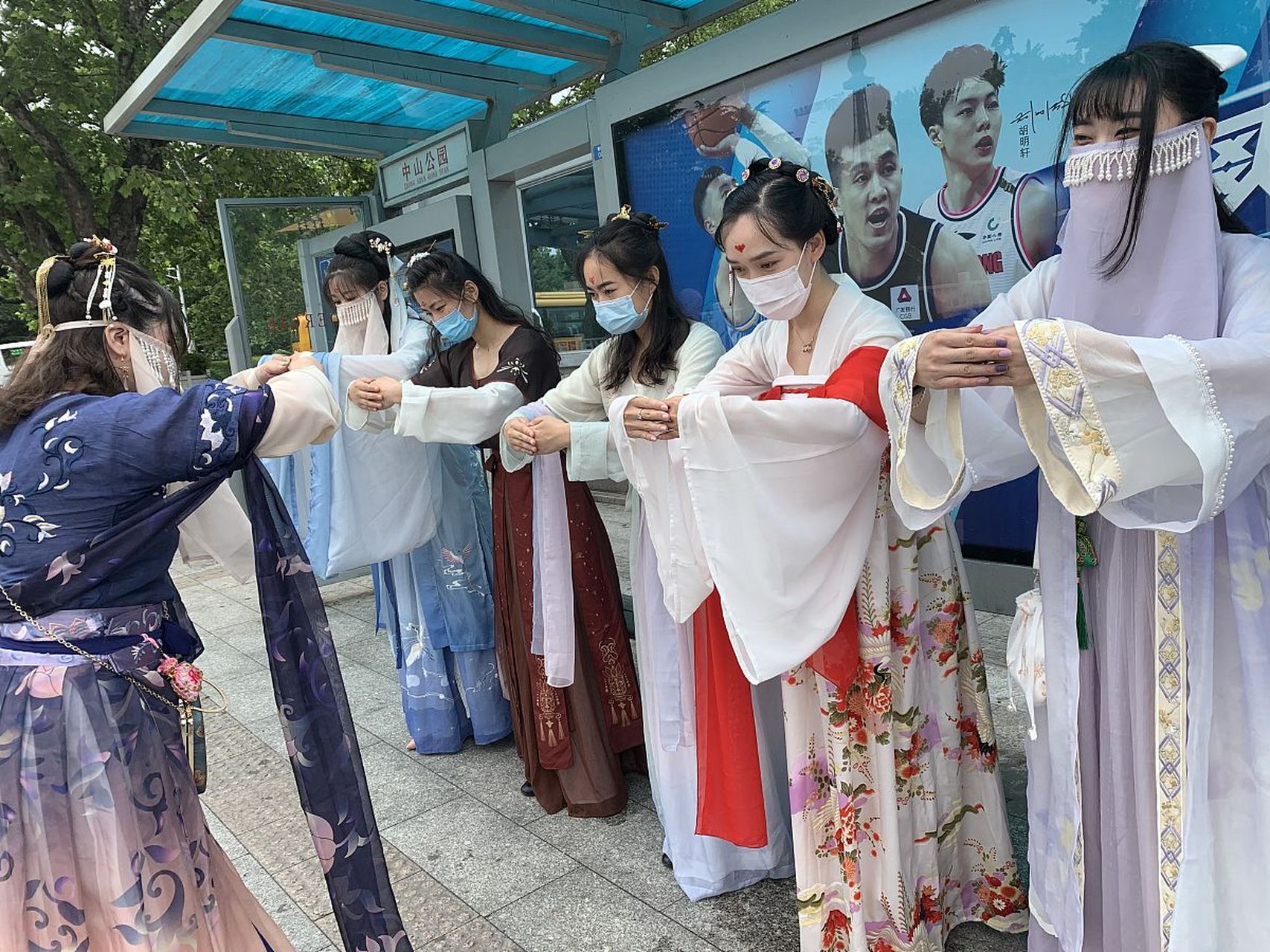 千名汉服小姐姐共行叉手礼# "