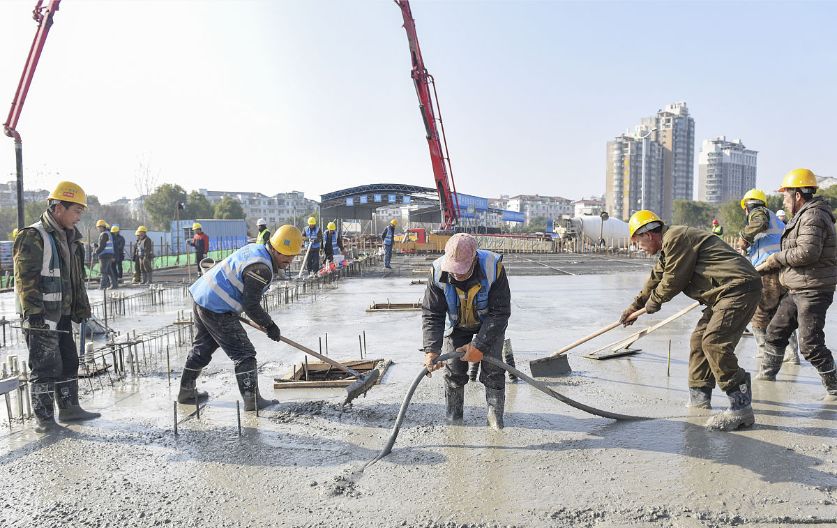 混凝土振捣应掌握的3个要领 垂直 @小向建筑的动态