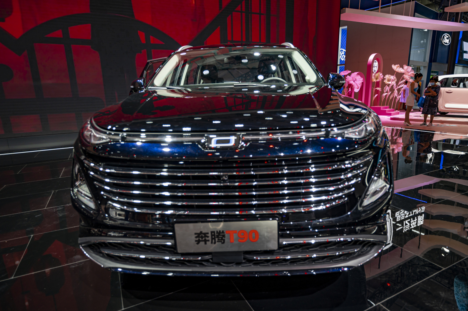 奔腾t90可能在汽车屏幕方面有着优势.