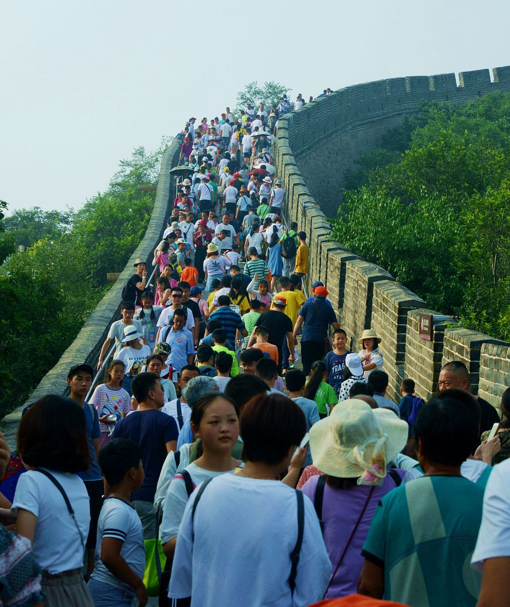 景点火爆程度简直人山人海长城假日图片长城旅游照片人山人海