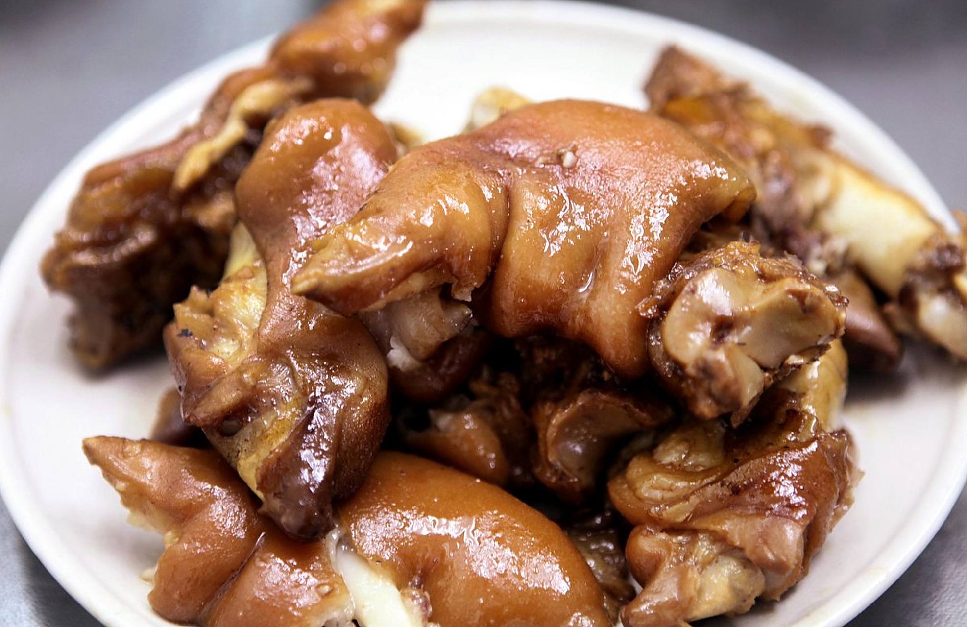 外皮烤得酥脆,肉质却依然保持鲜嫩,入口即化.