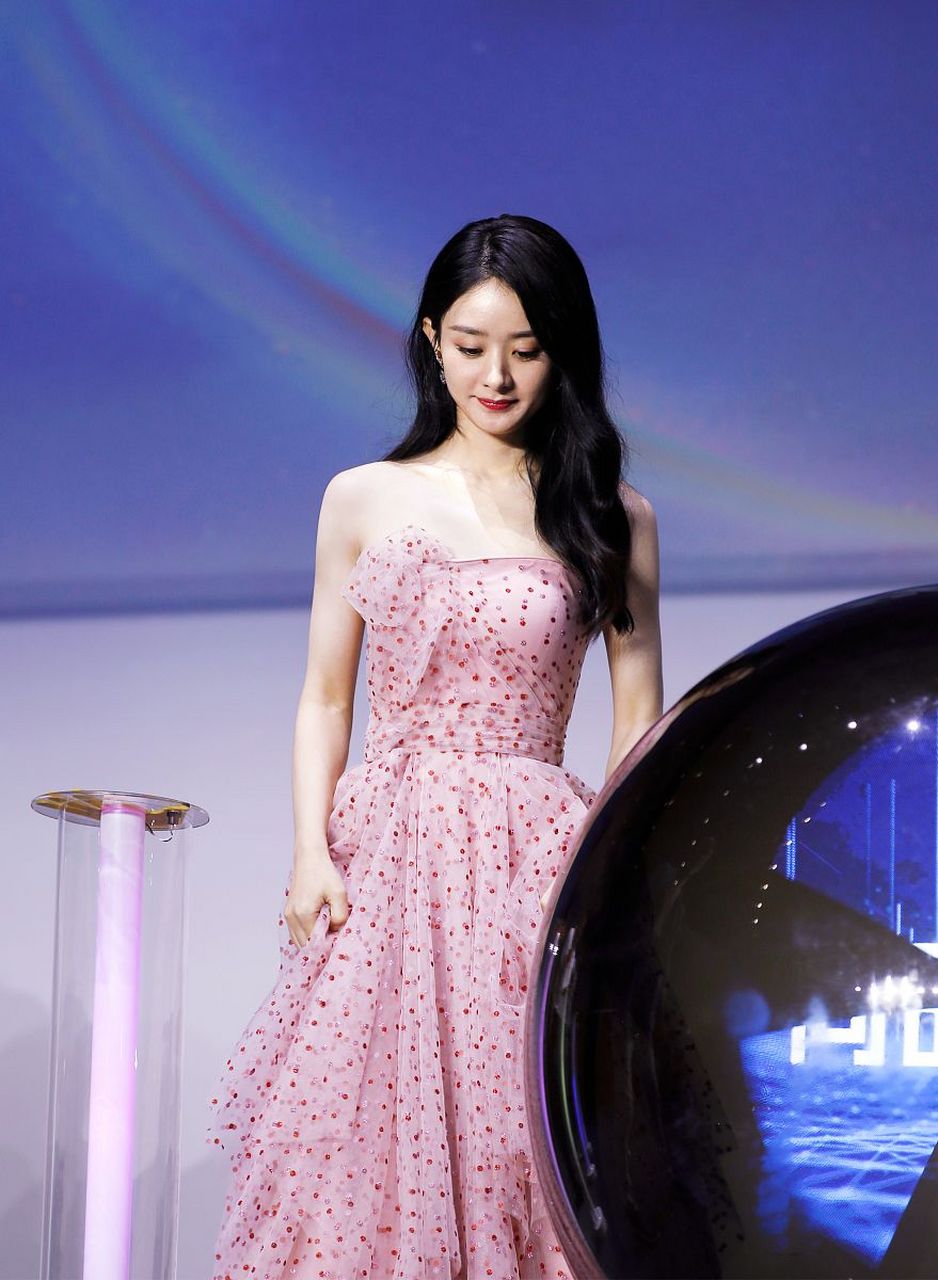 赵丽颖冯绍峰宣布离婚# 赵丽颖冯绍峰离婚了,官宣依然在耳,这对两人