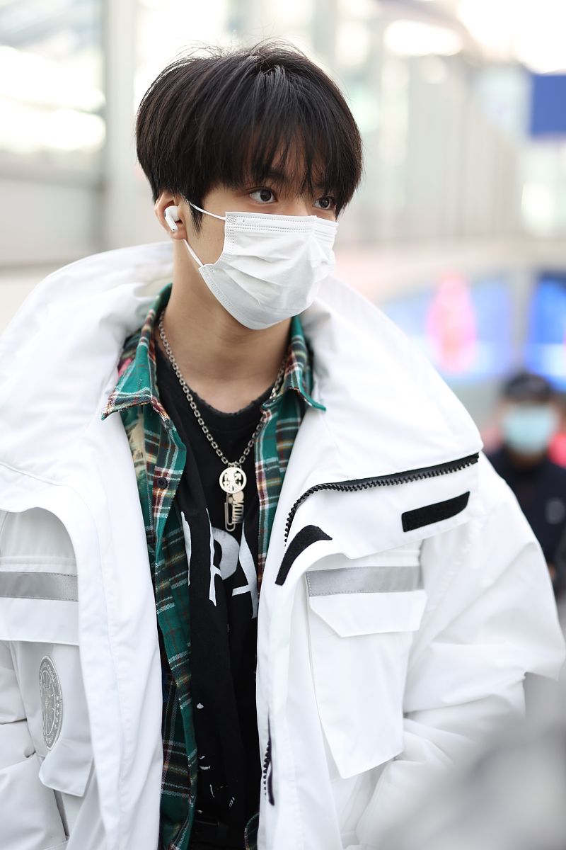 tnt时代少年团机场照