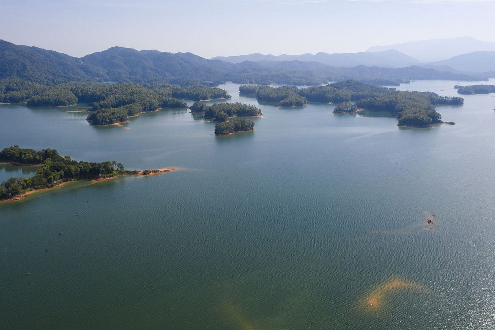 南北湖山多高图片