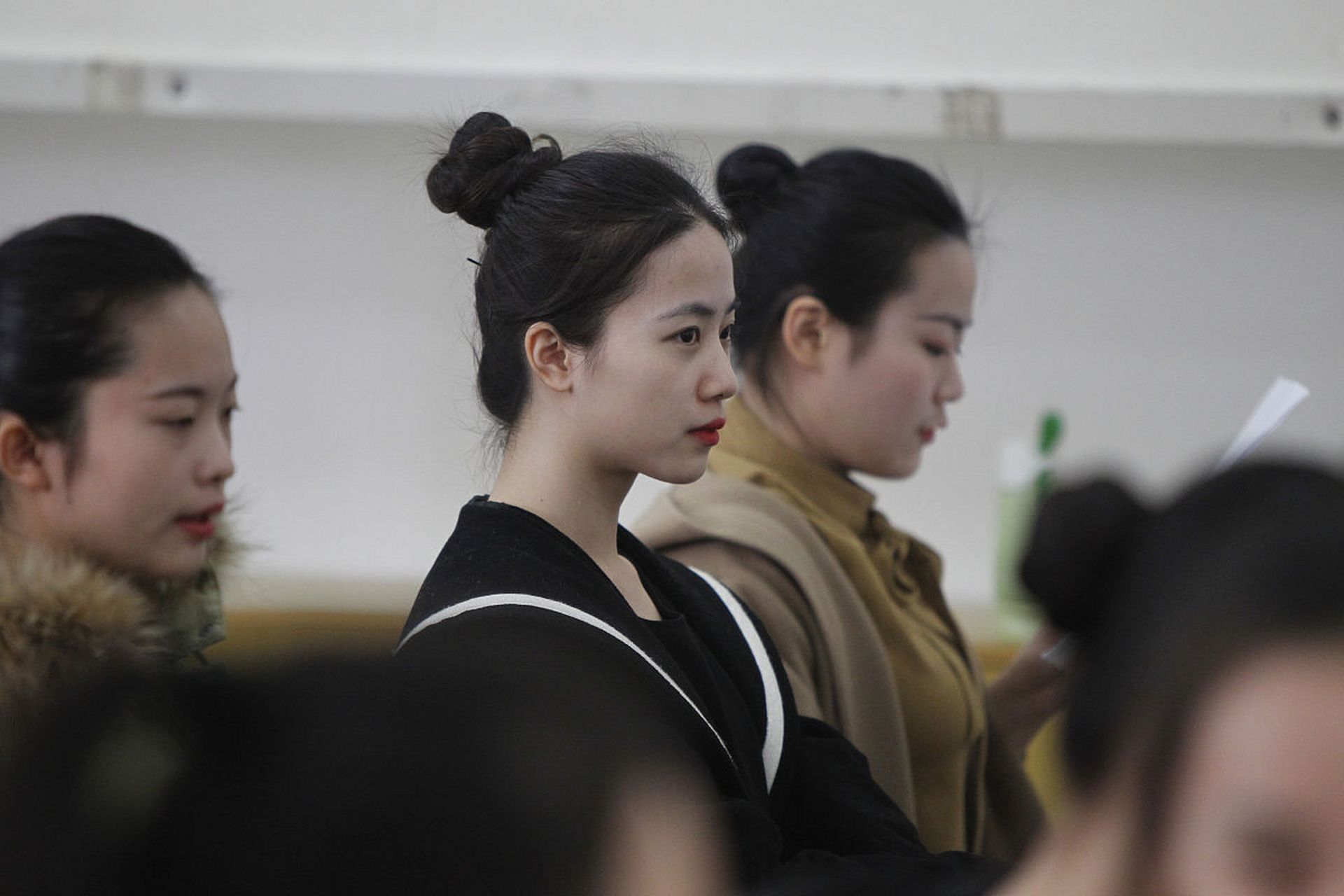 滨州学院空乘报名图片