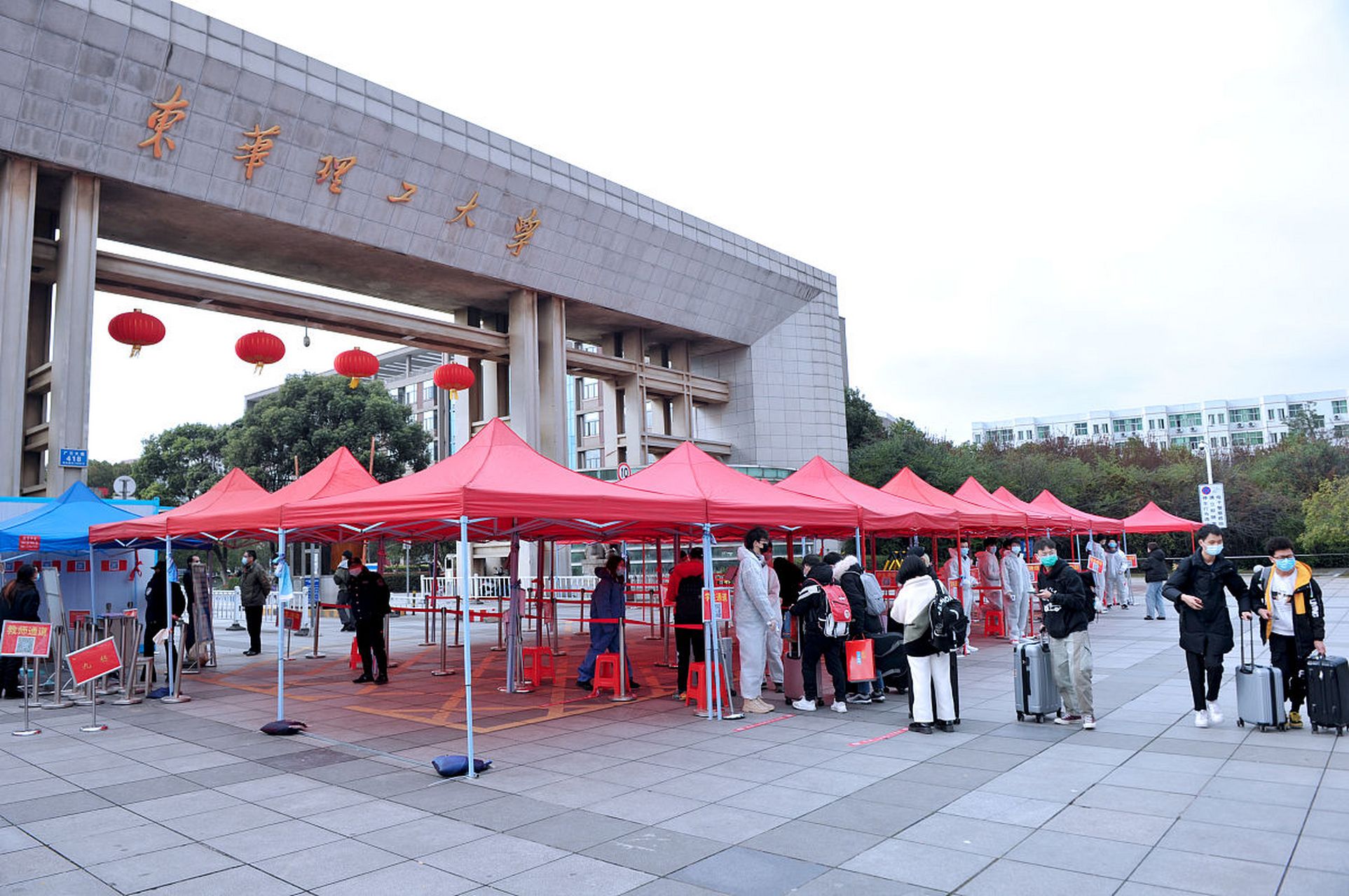 学科专业齐全:东华理工大学设有理学,工学,文学,经济学,管理学