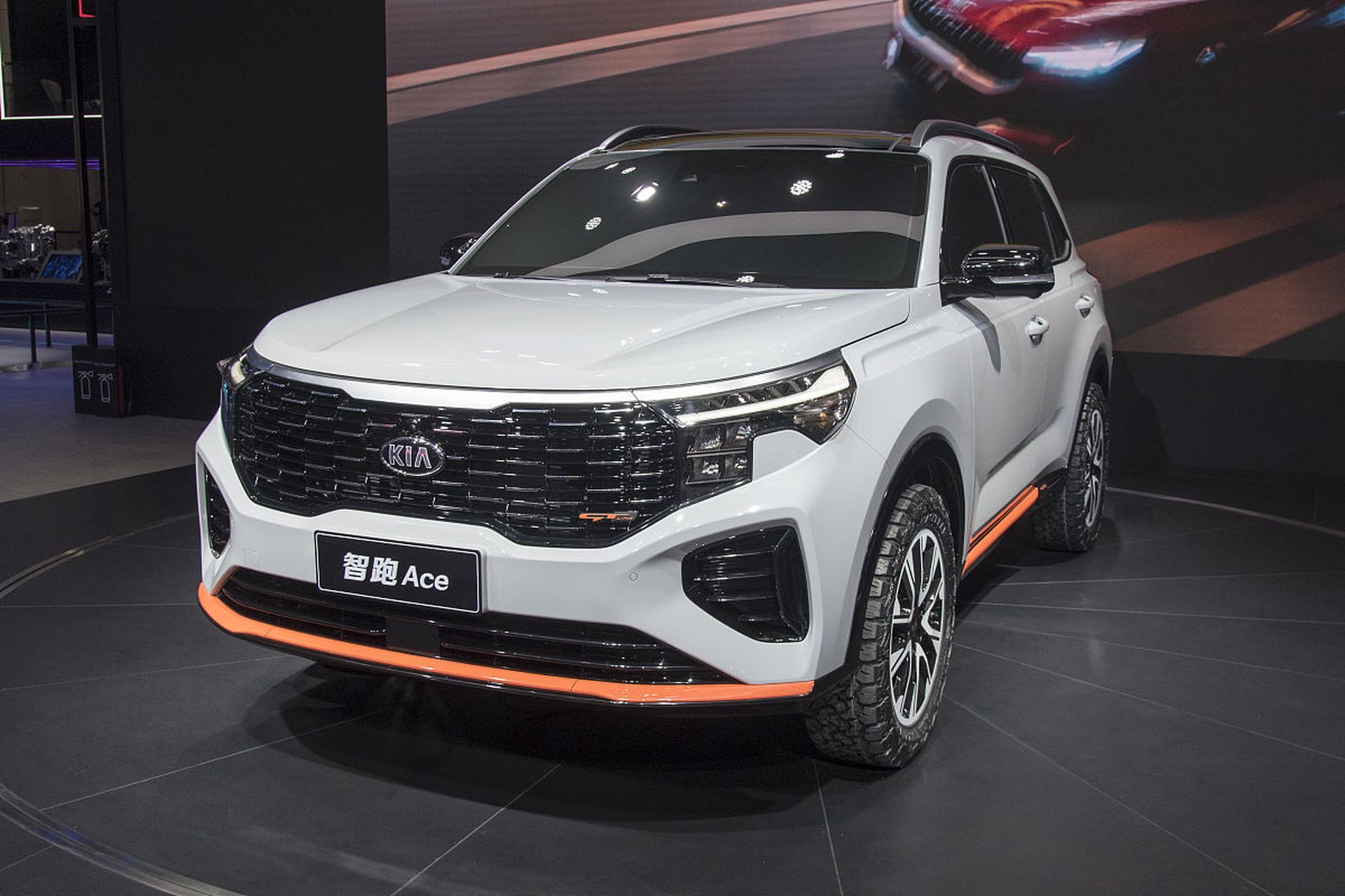 一款新车,就是起亚智跑ace.我们一起来看看这款车的品牌,性能,优缺点.