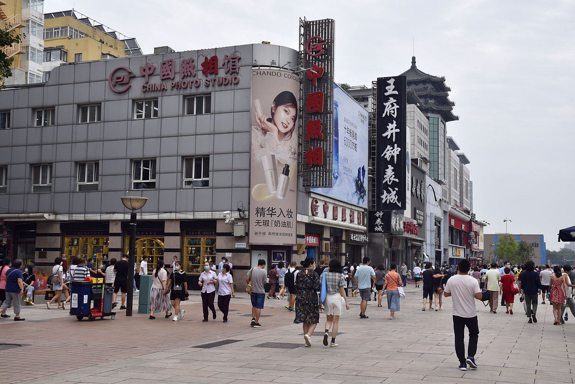 说起北京西单商业街,那可是咱京城里潮人,吃货,购物狂们的天堂!