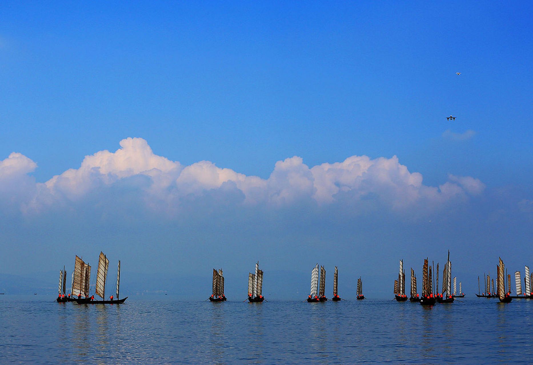 千帆竞发百舸争流……开渔,预祝大家满载而归!#阳西县