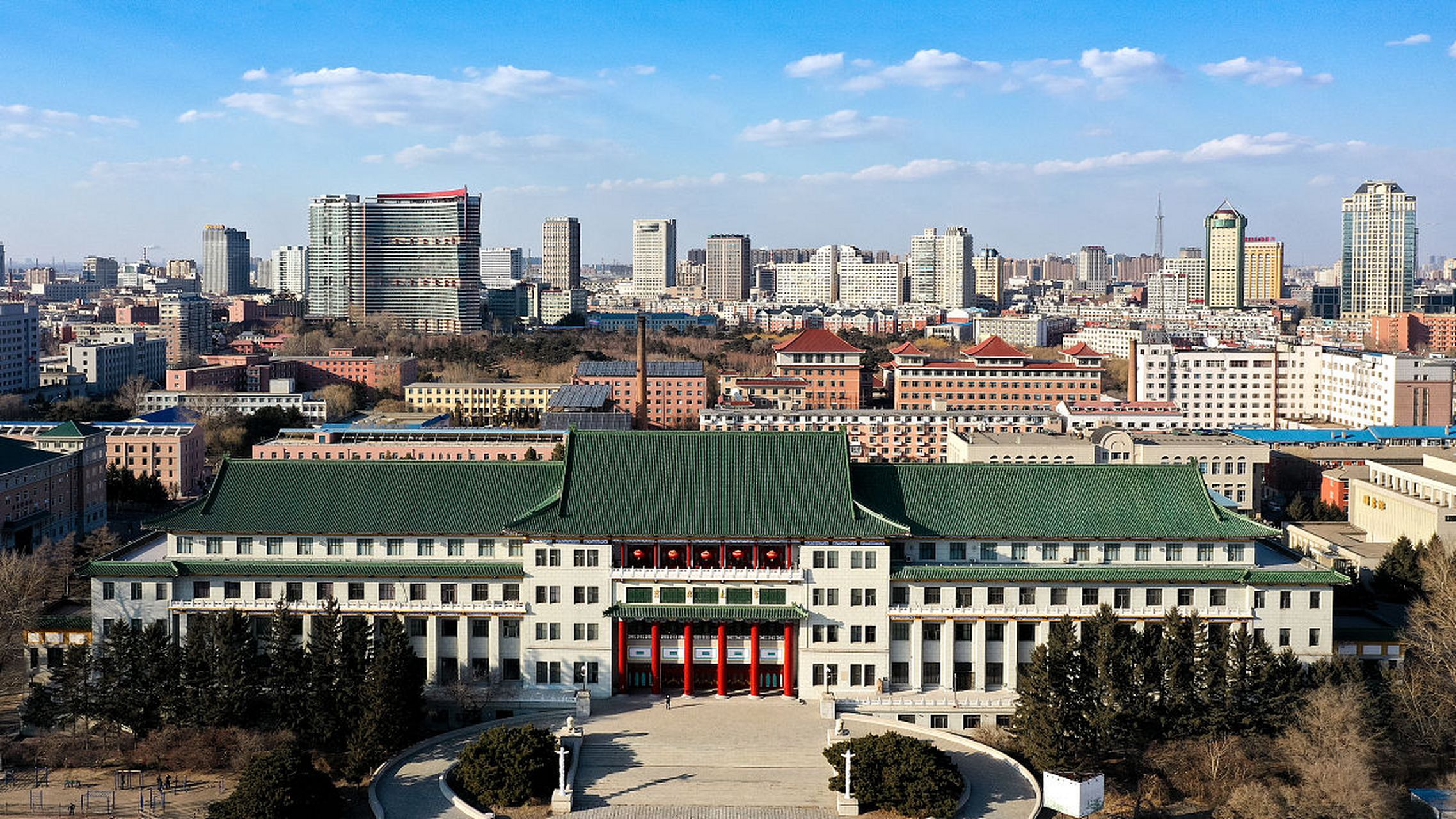 吉春医学院图片