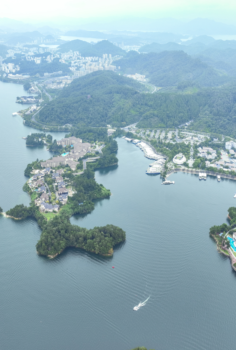 作为资深旅游博主,我要为大家揭秘杭州这座充满魅力的城市,为大家奉