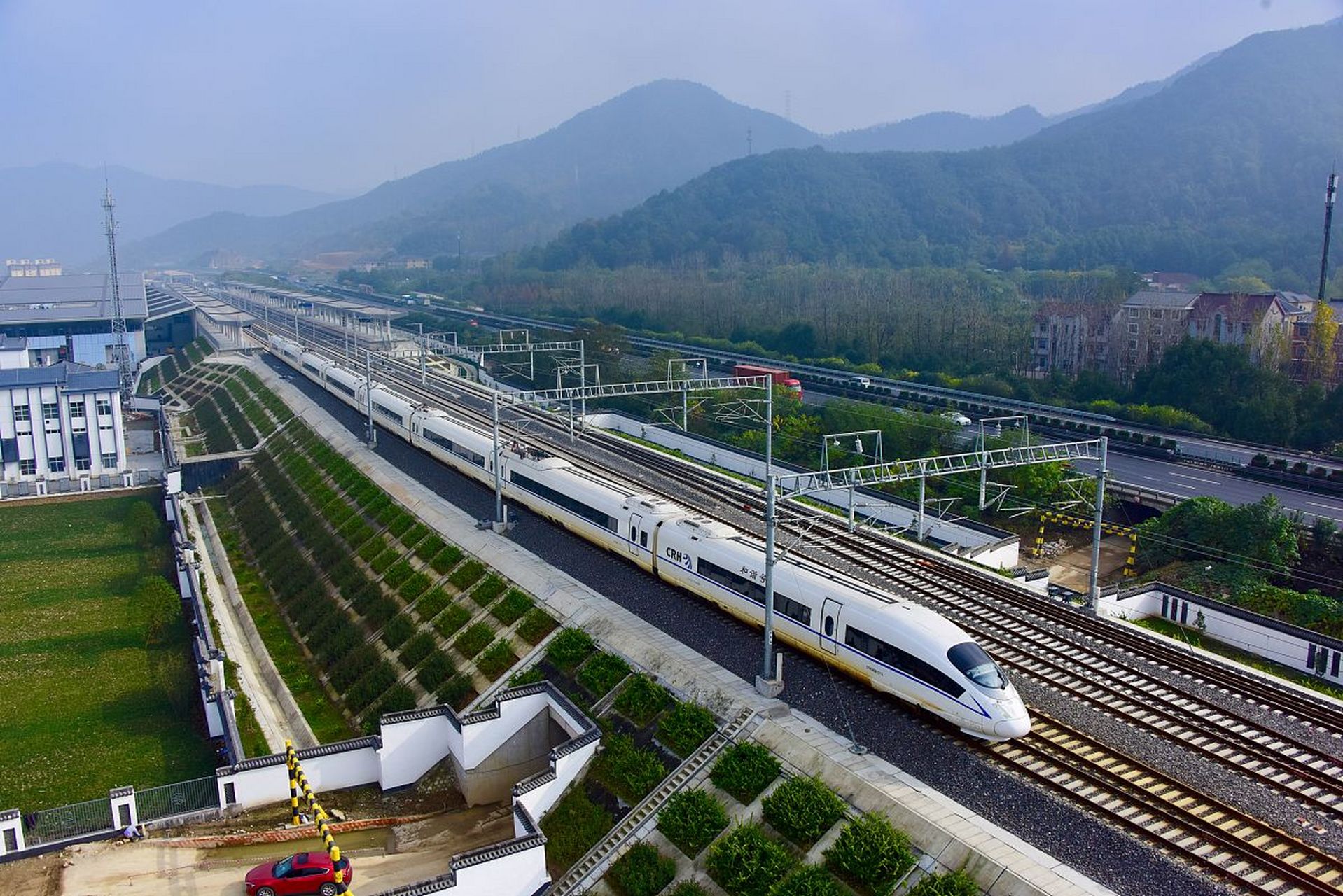 据可靠消息,山东莱荣高铁的施工质量问题引发了持续关注.