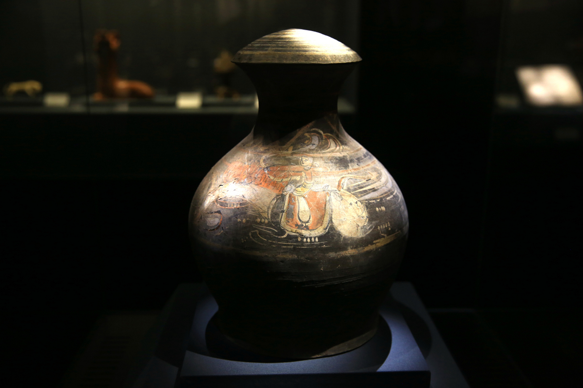 探寻千年陶瓷瑰宝,揭秘荣昌陶器"三绝"工艺与名人趣事!