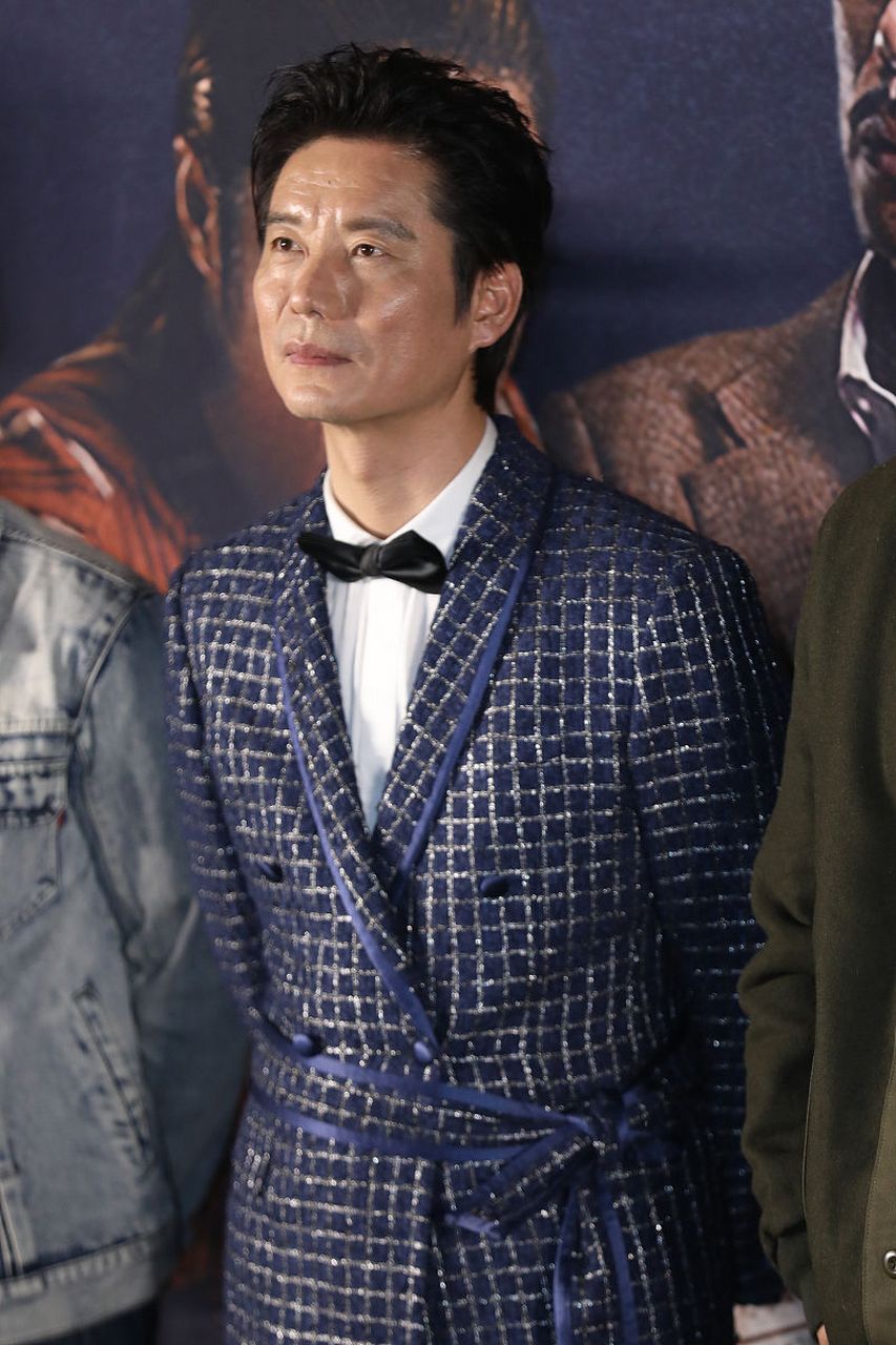 10月15号,演员杨皓宇冲上了热搜,话题词是:杨皓宇值得!