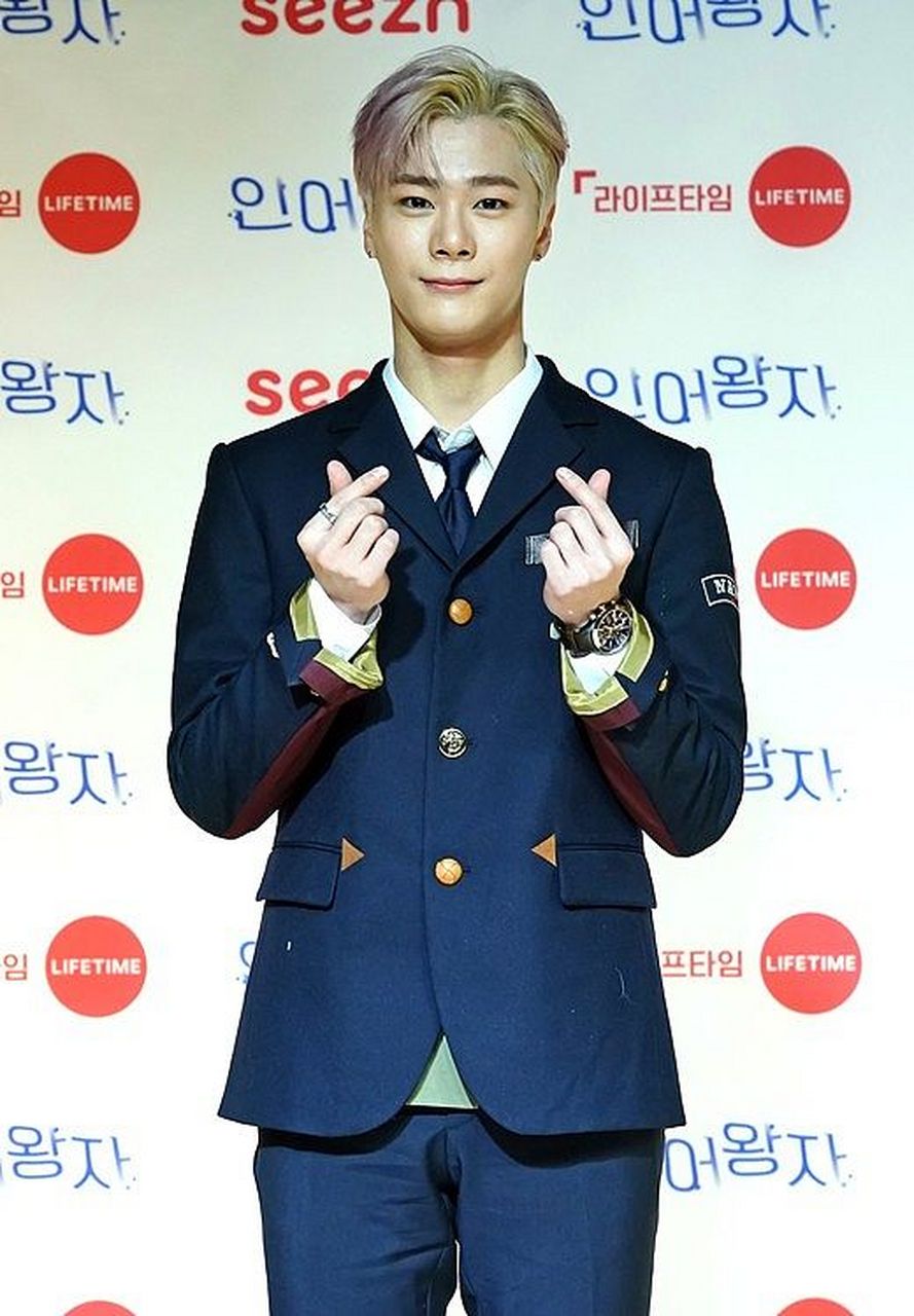 astro成员文彬去世# 我感到非常震惊听到astro成员文彬去世的消息.