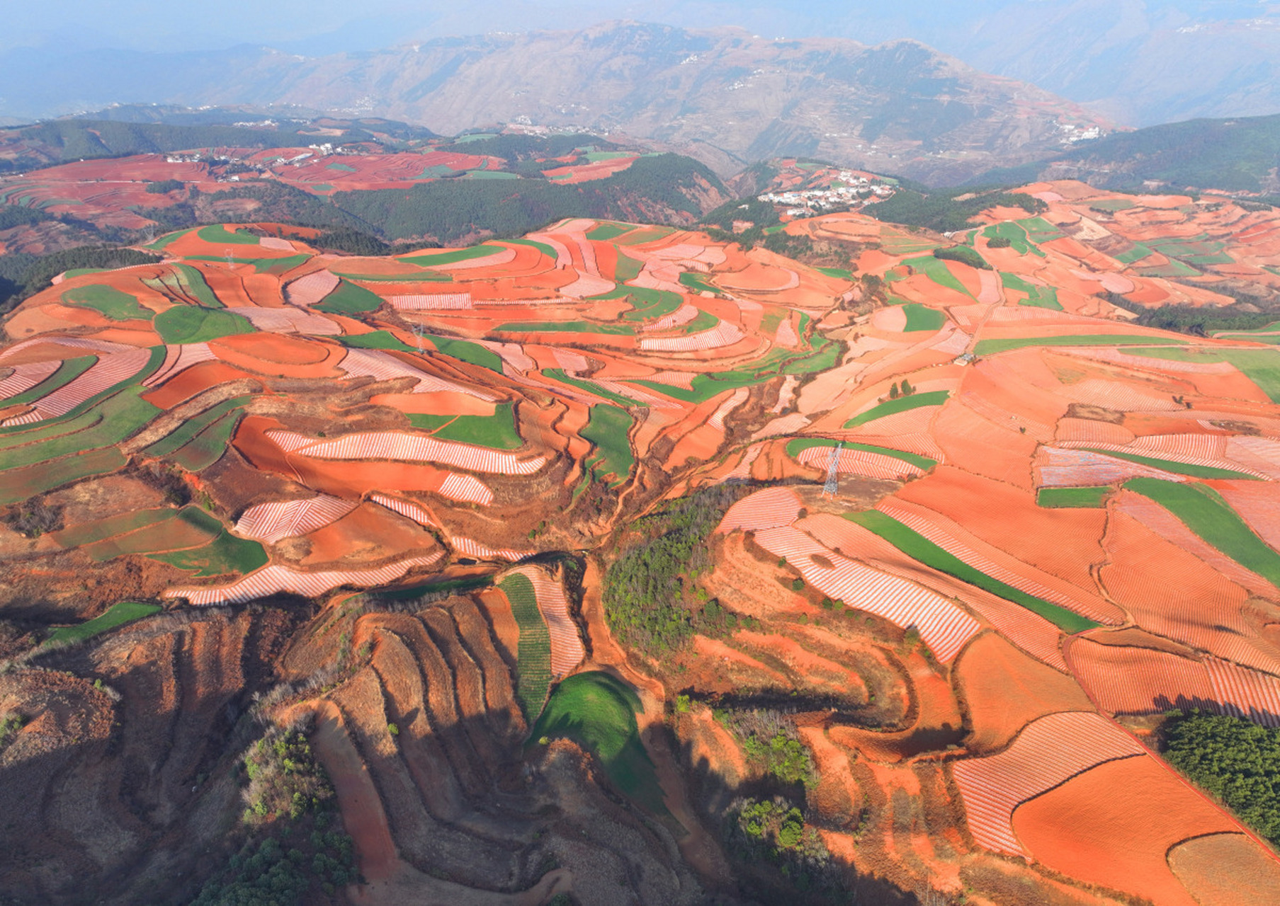 上帝的调色板——东川红土地  云南素有"红土高原"之称,随处可见呈