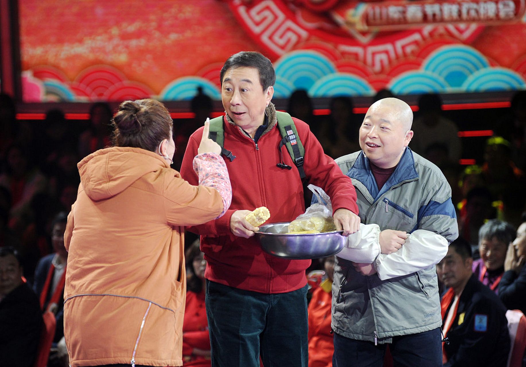 冯巩,这个名字对于中国观众来说,无疑是春晚小品界的传奇人物.