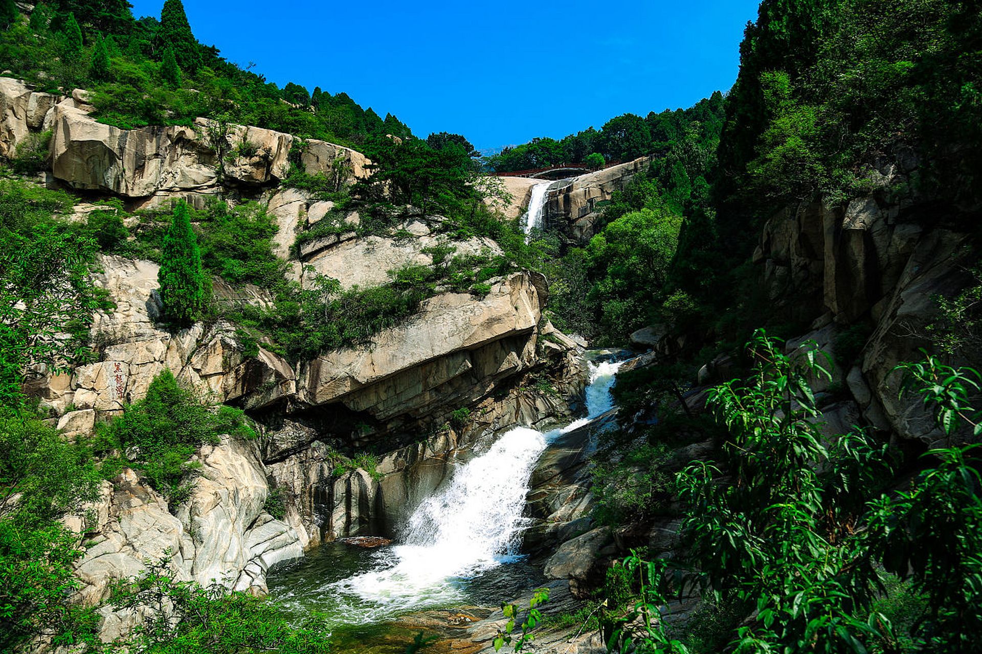 即墨附近的旅游景点有哪些 即墨,位于山东省青岛市,是一座历史悠久